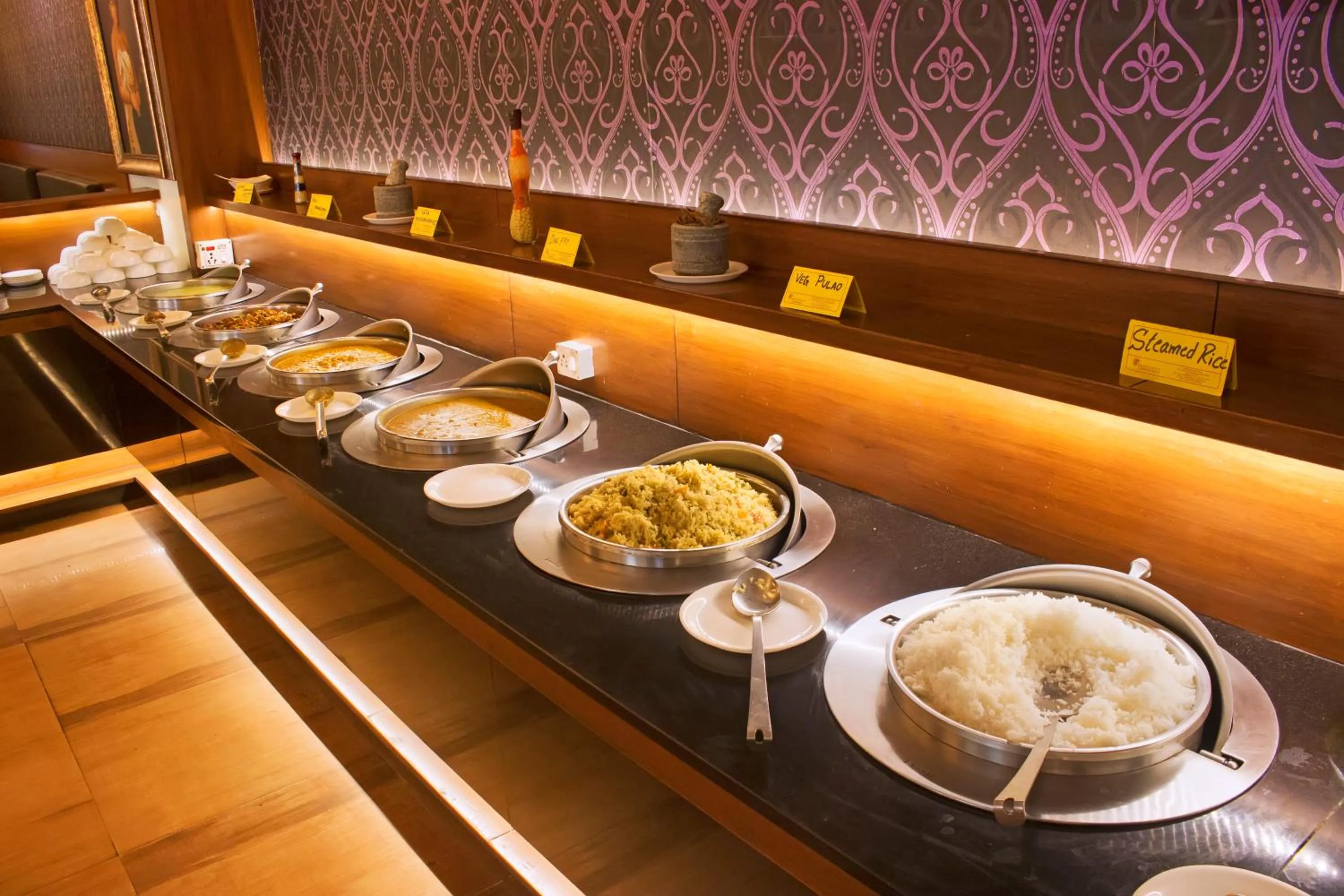 Food and drinks in President Hotel