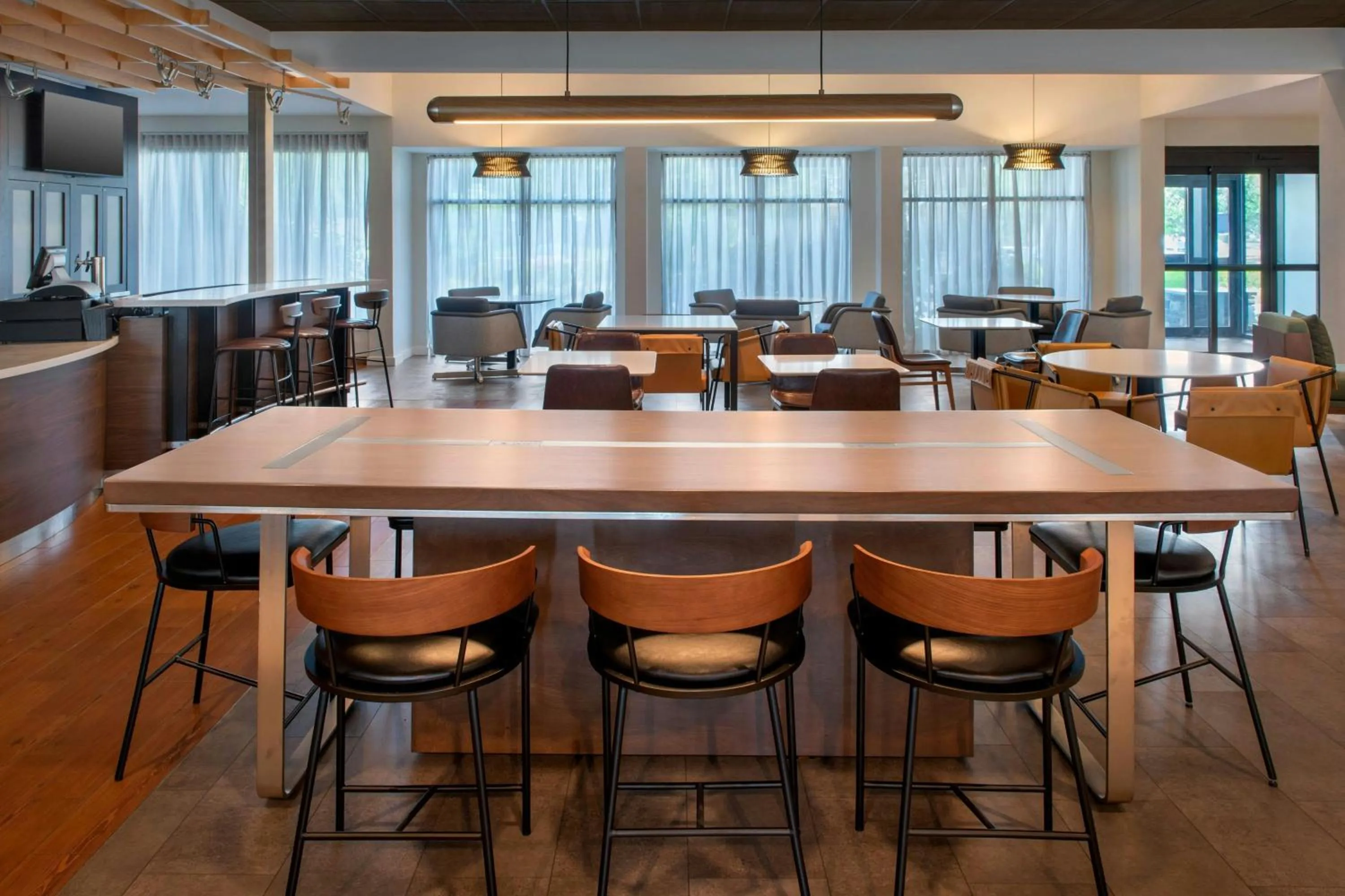 Restaurant/places to eat in Courtyard Philadelphia Devon/Villanova