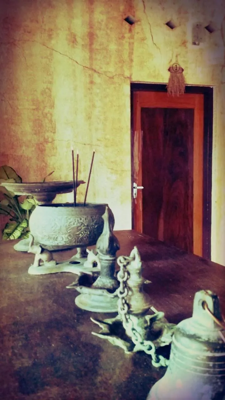 Decorative detail in Saubagya Inn