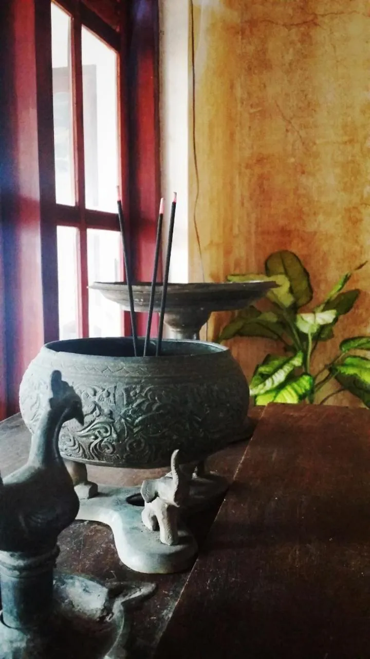 Decorative detail in Saubagya Inn