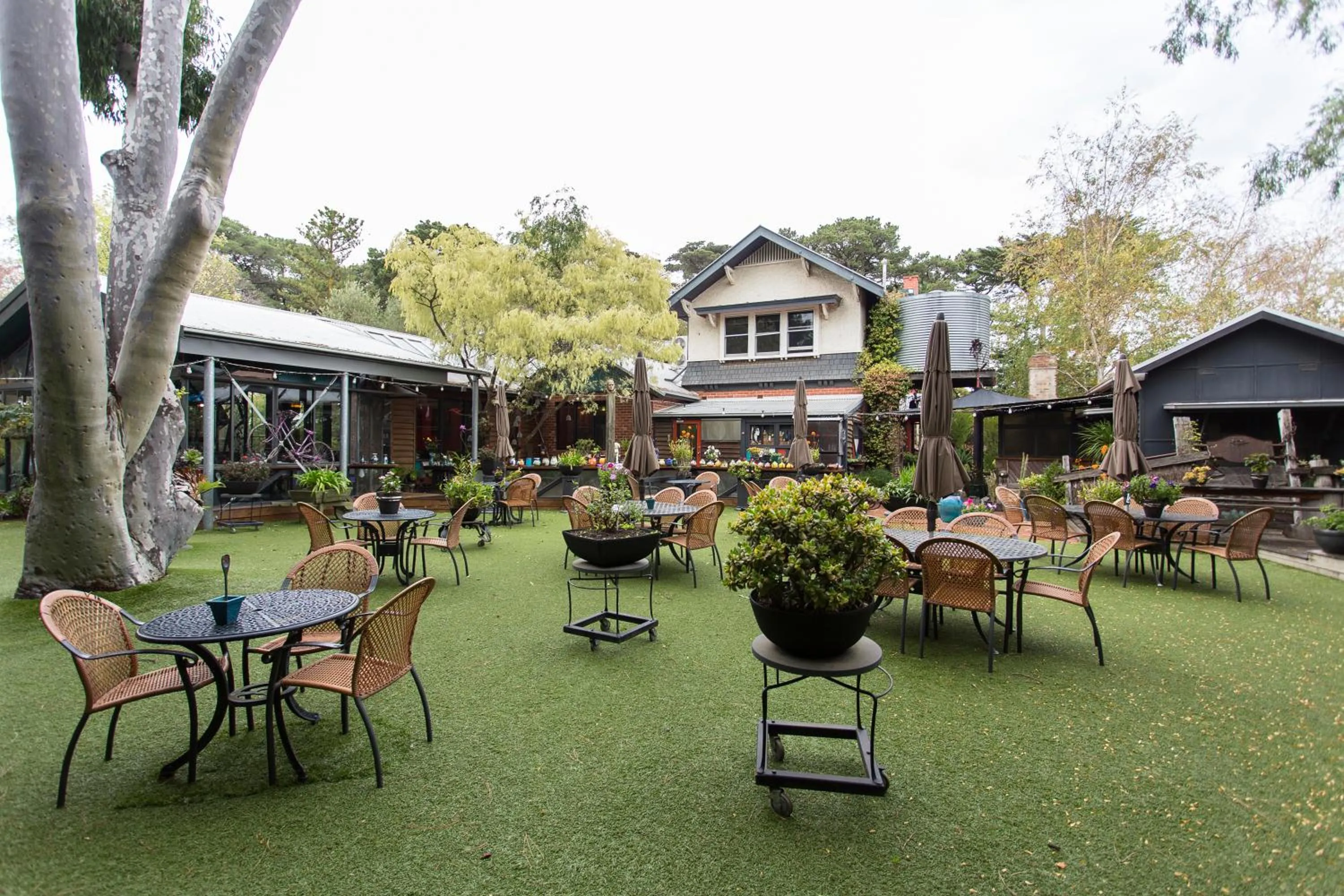 Garden in Oakdene Vineyards Guesthouse