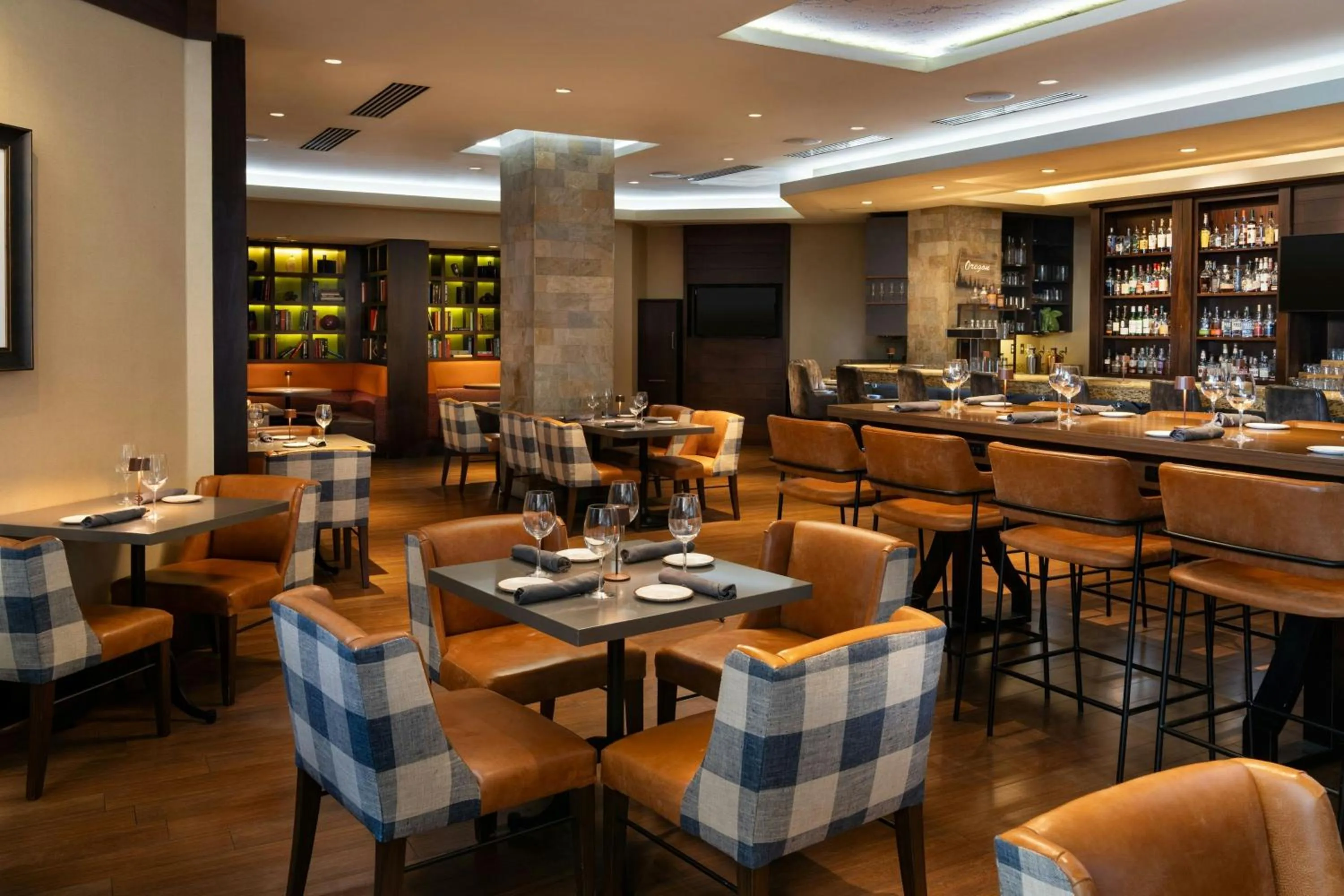 Restaurant/places to eat in Portland Marriott Downtown Waterfront