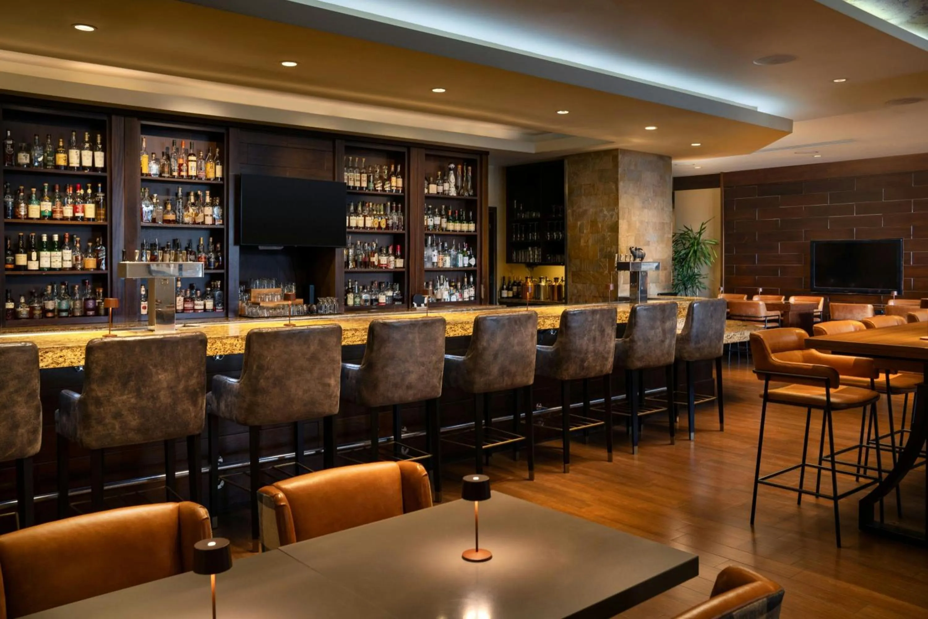 Lounge or bar in Portland Marriott Downtown Waterfront