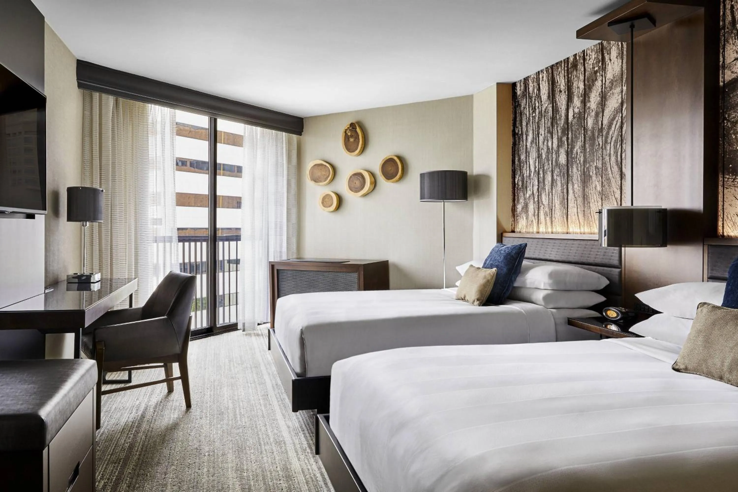 Photo of the whole room, Bed in Portland Marriott Downtown Waterfront