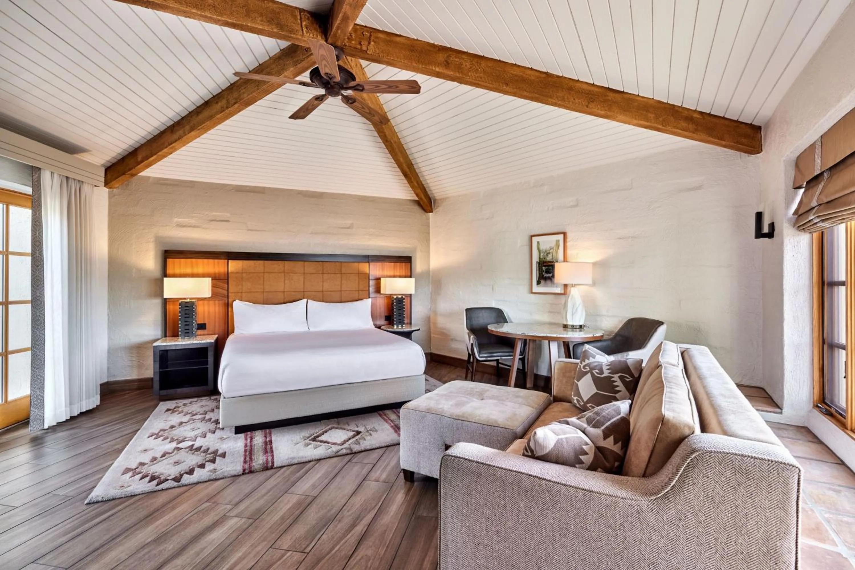 Photo of the whole room, Bed in JW Marriott Scottsdale Camelback Inn Resort & Spa