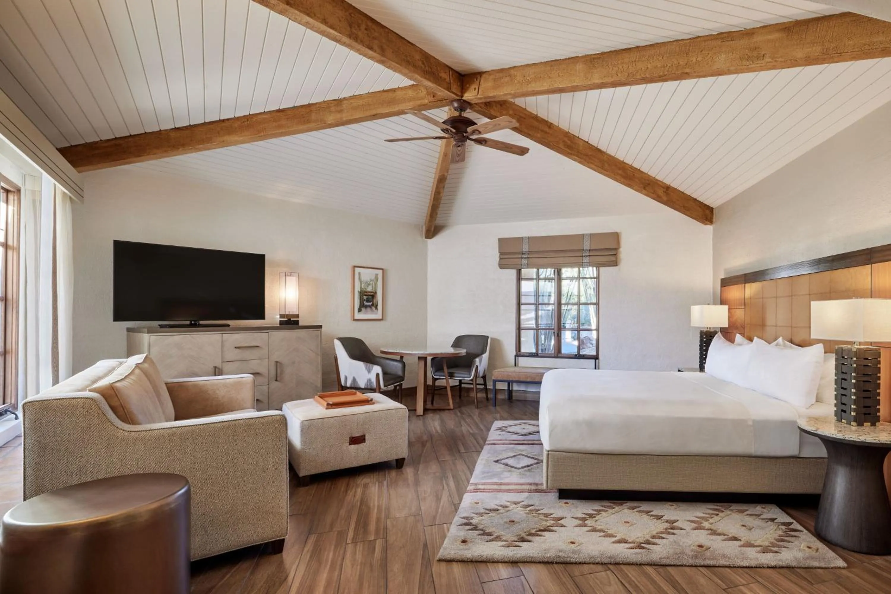 Photo of the whole room in JW Marriott Scottsdale Camelback Inn Resort & Spa