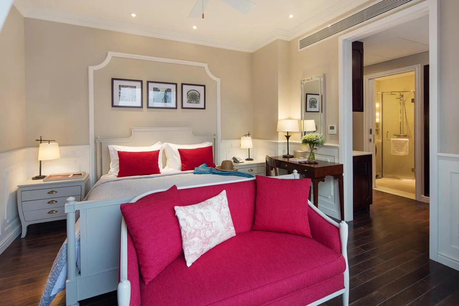 Bed in Maison De Camille Boutique Hotel