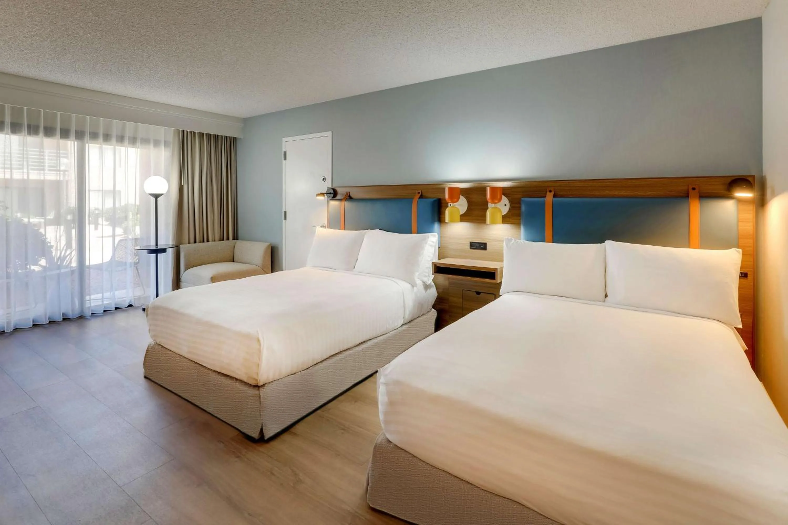 Bedroom, Bed in Sonesta Select Scottsdale at Mayo Clinic Campus