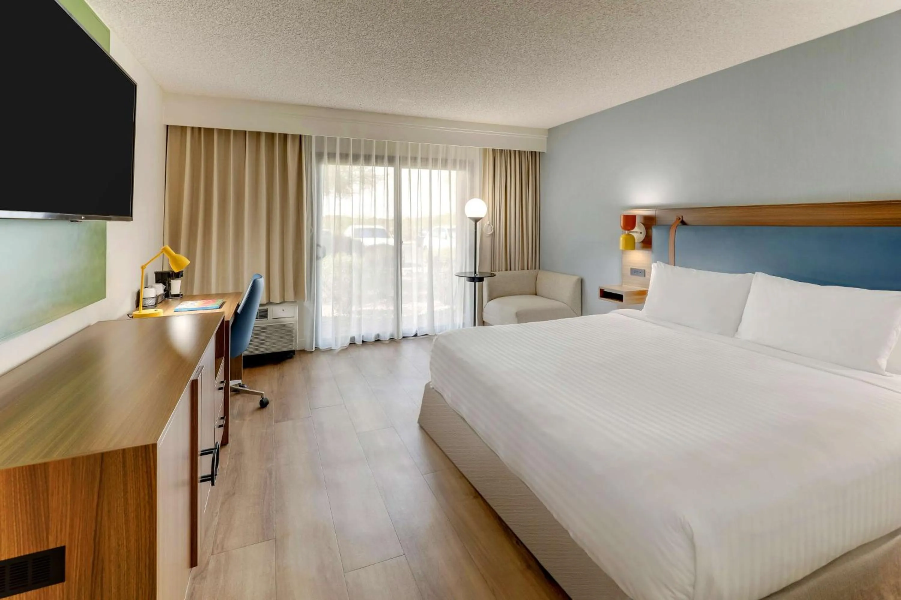 Bedroom, Bed in Sonesta Select Scottsdale at Mayo Clinic Campus