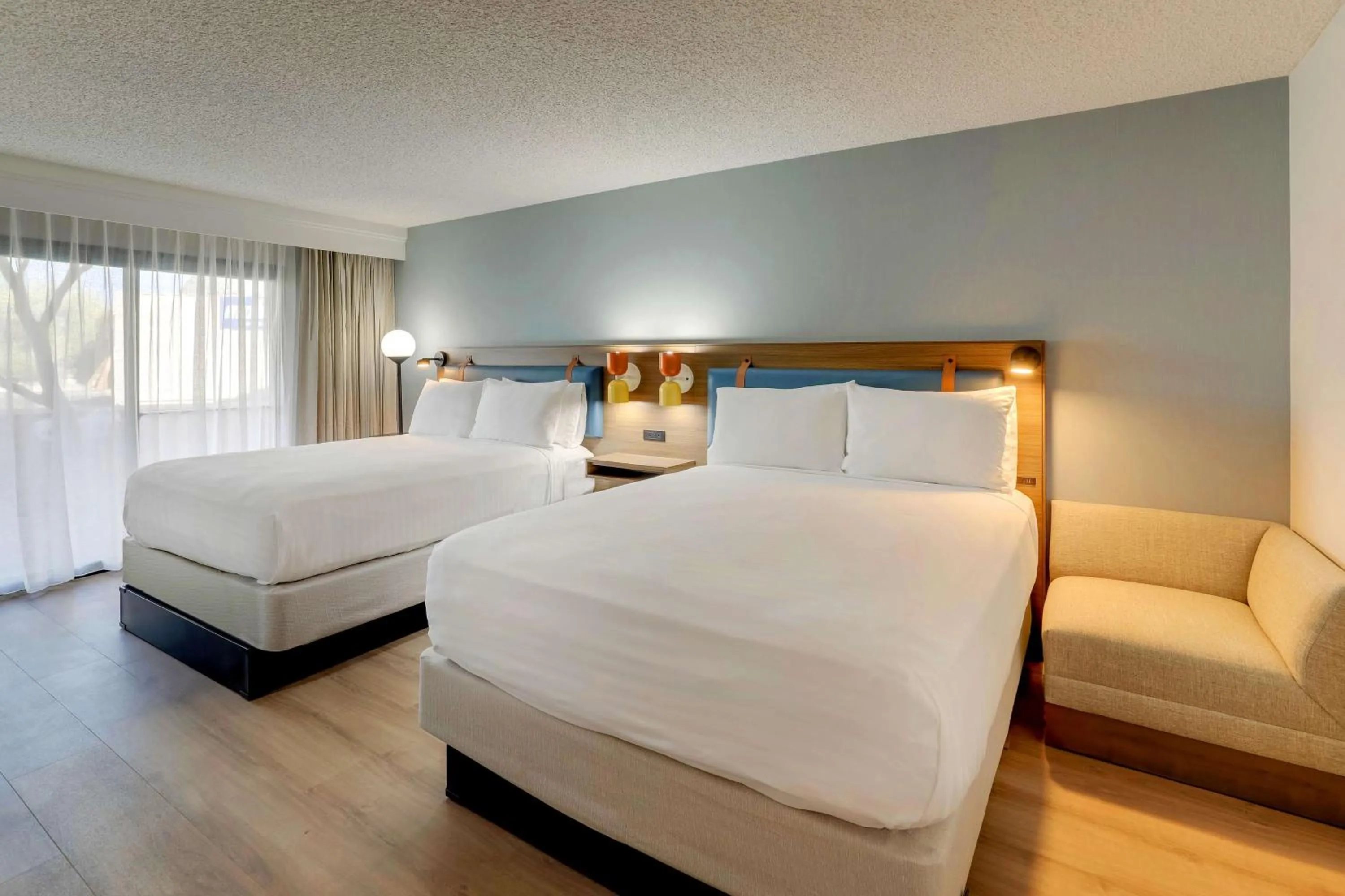 Bedroom, Bed in Sonesta Select Scottsdale at Mayo Clinic Campus