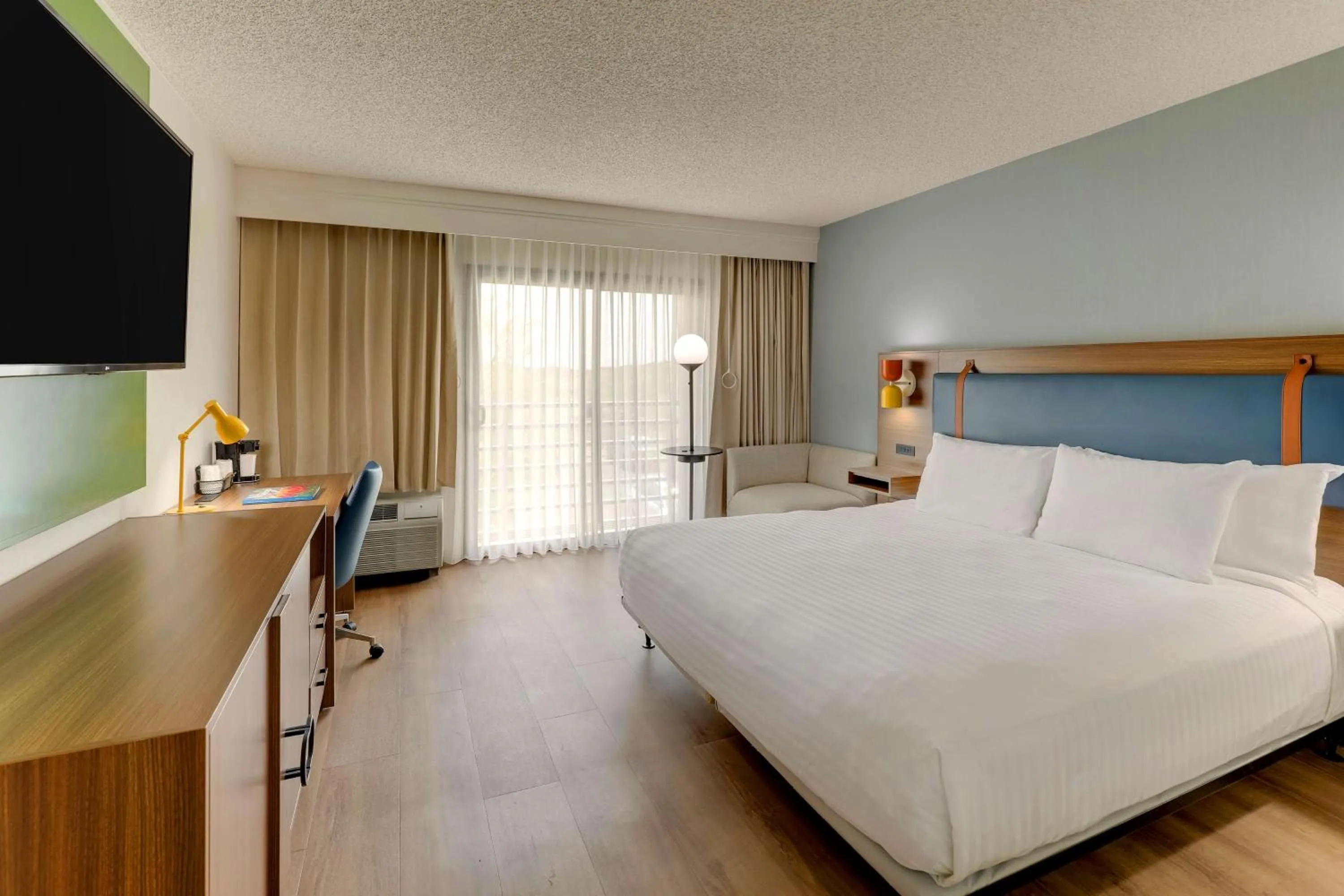 Bedroom, Bed in Sonesta Select Scottsdale at Mayo Clinic Campus