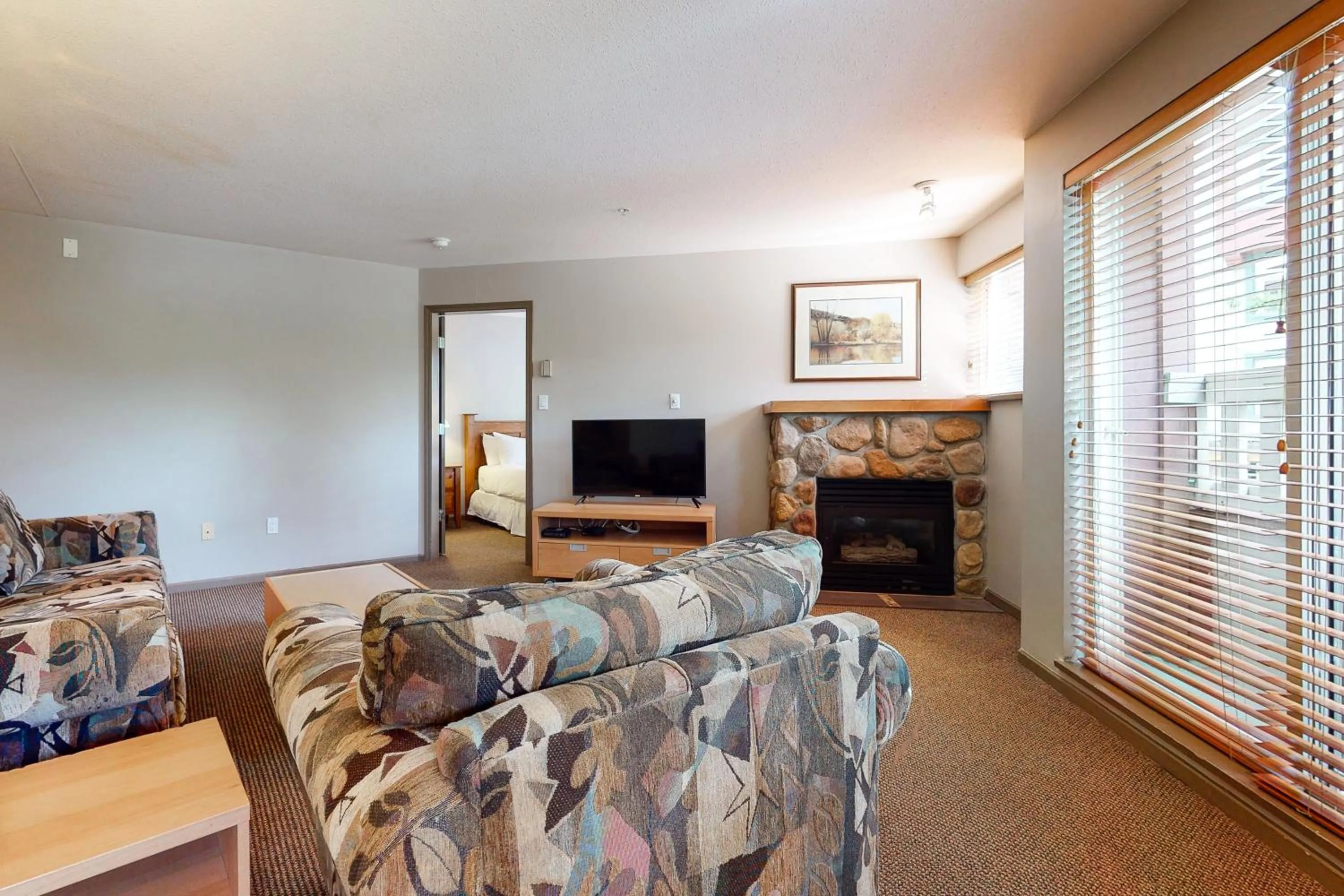 Town Plaza, Unit 256