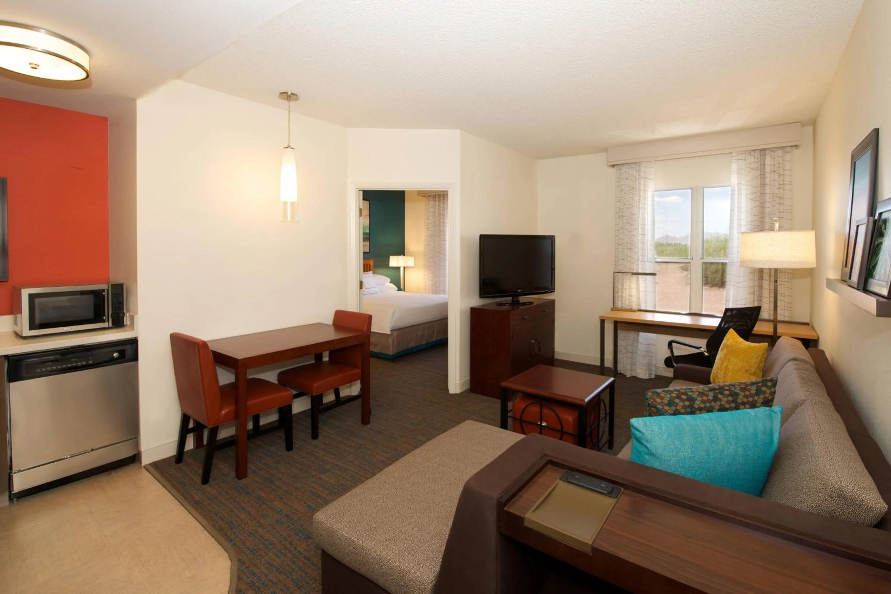 Living room in Residence Inn by Marriott Phoenix Airport