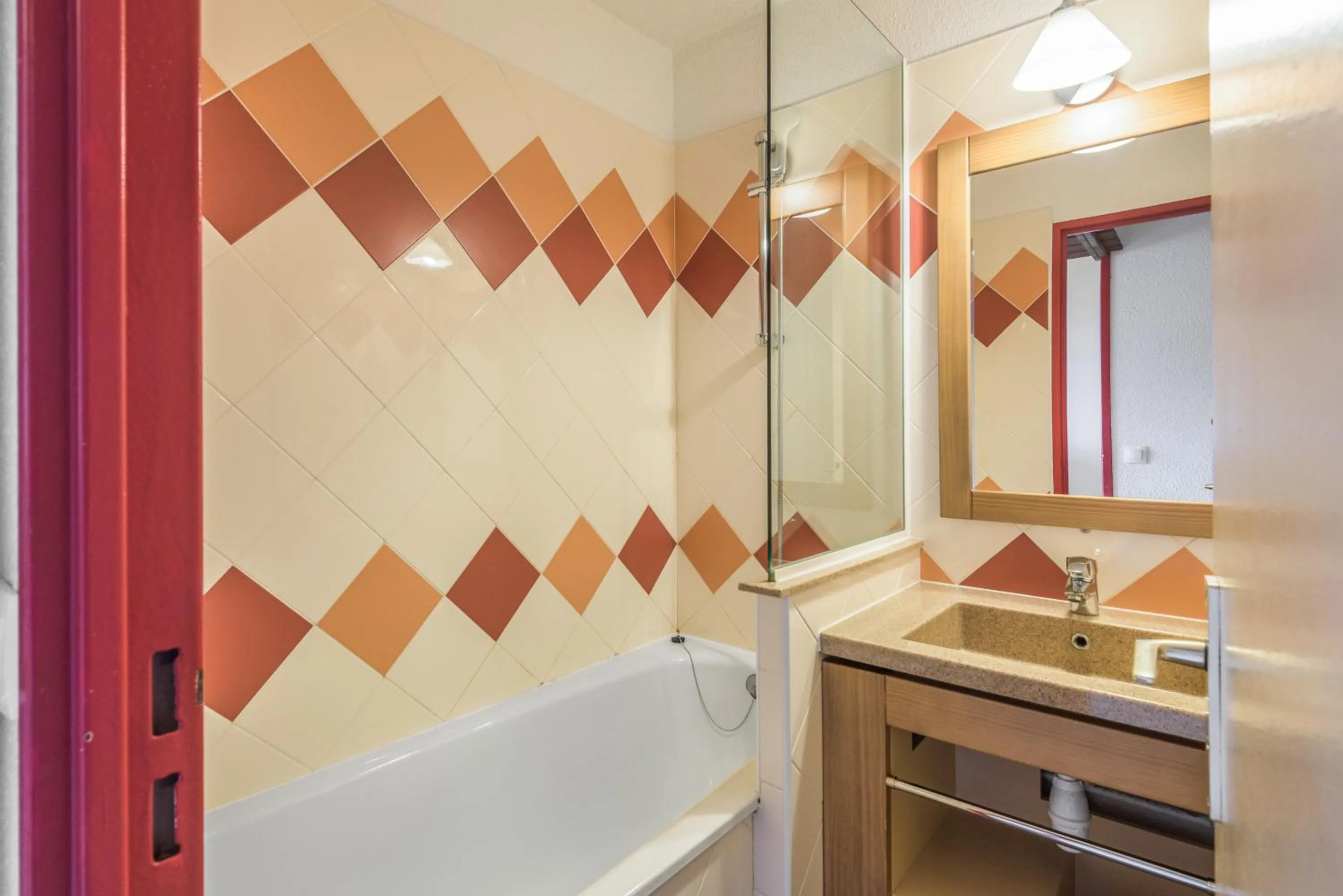 Bathroom in Residence Les Fontaines Blanches - maeva Home