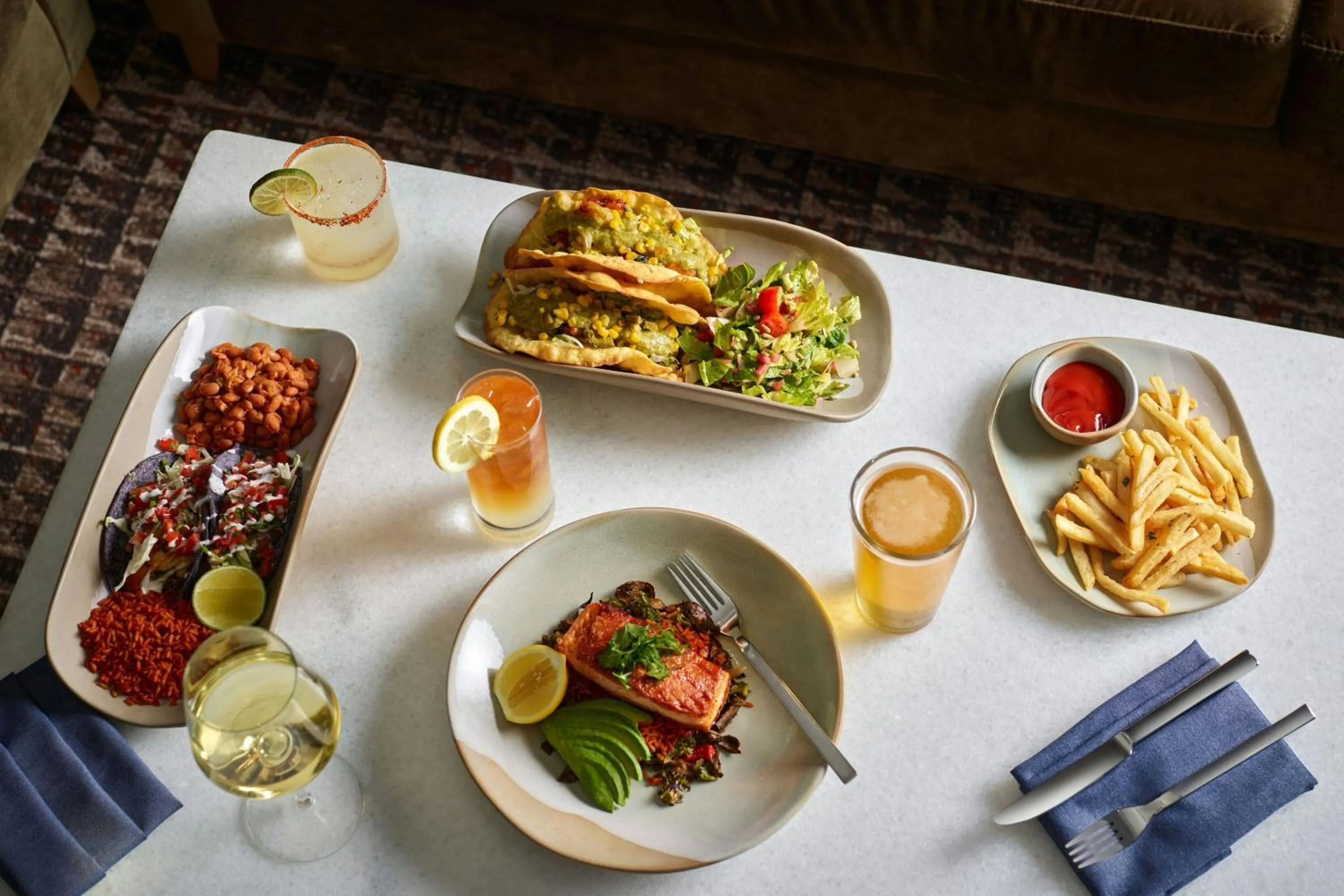 Restaurant/places to eat in The Camby, Autograph Collection