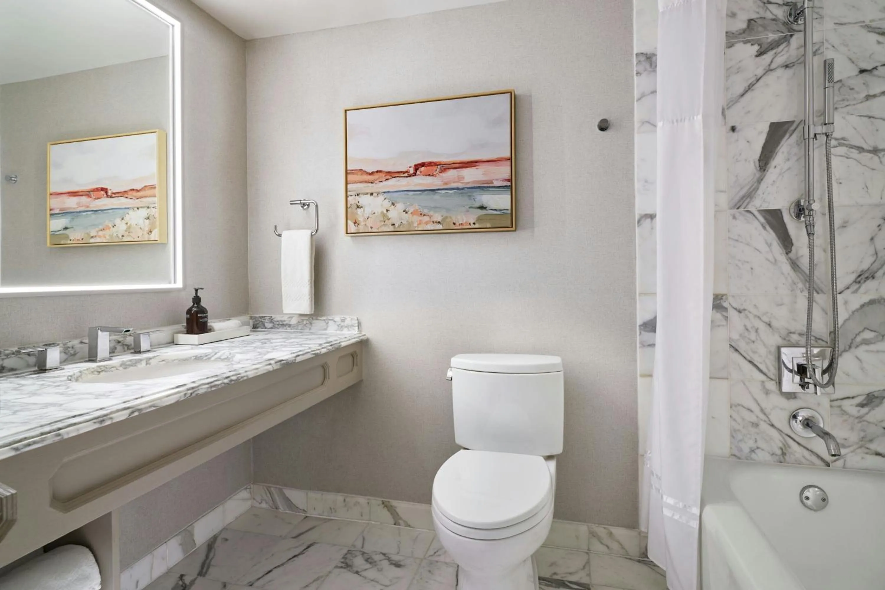 Bathroom in The Camby, Autograph Collection