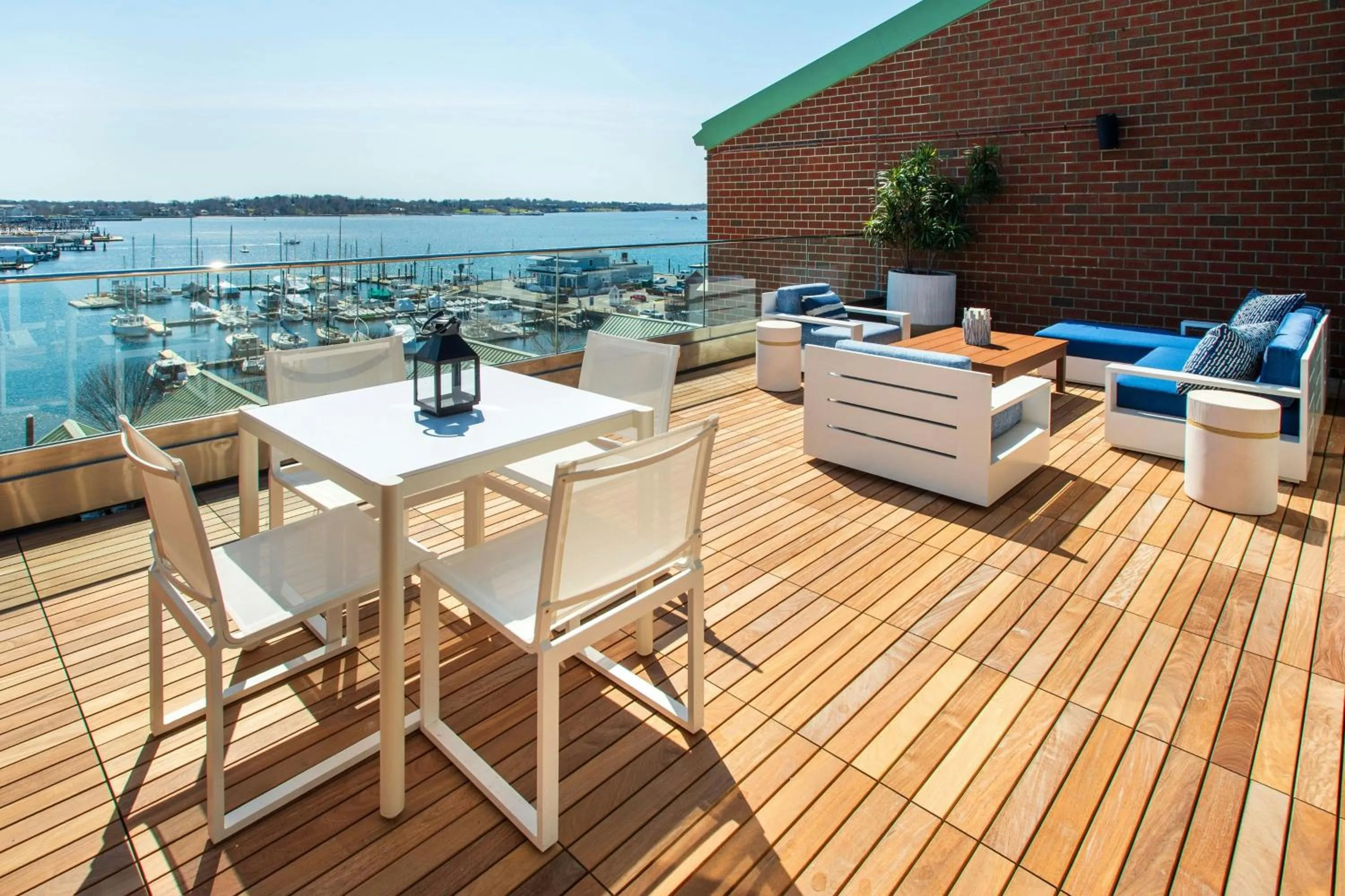 Photo of the whole room in Newport Marriott Hotel & Spa