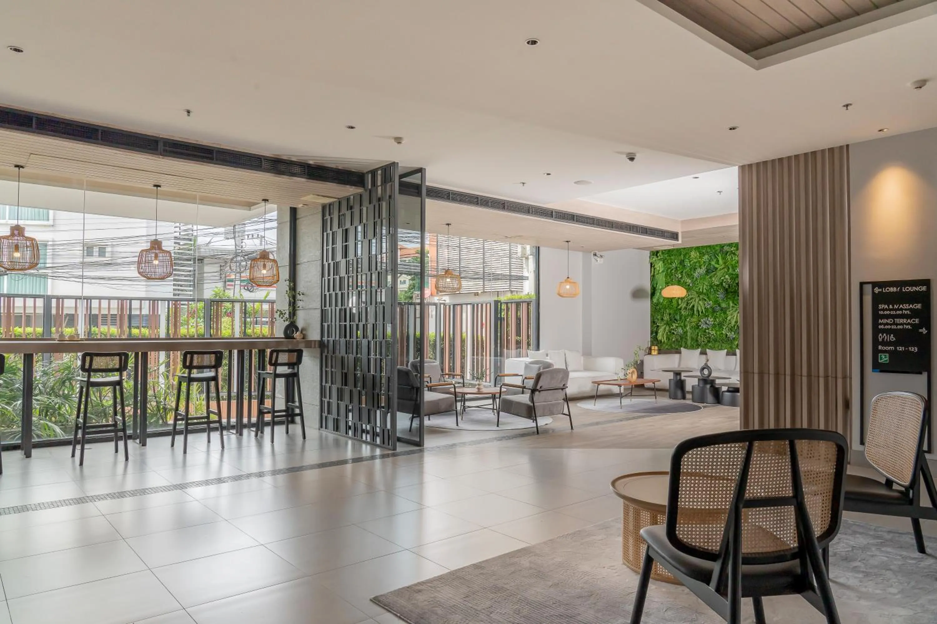 Lobby or reception in Arden Hotel and Residence by At Mind