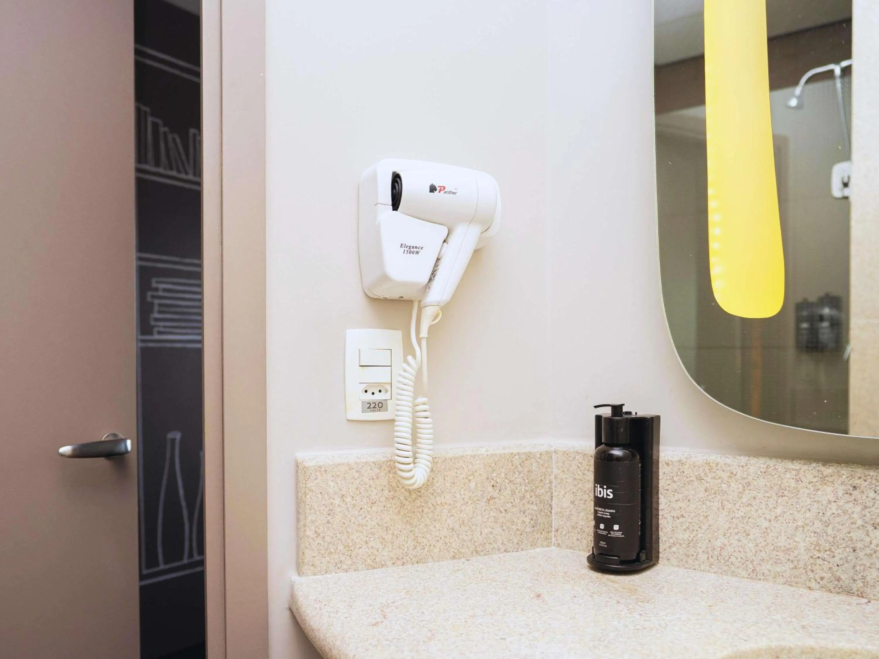 Bedroom in ibis Sao Bernardo do Campo