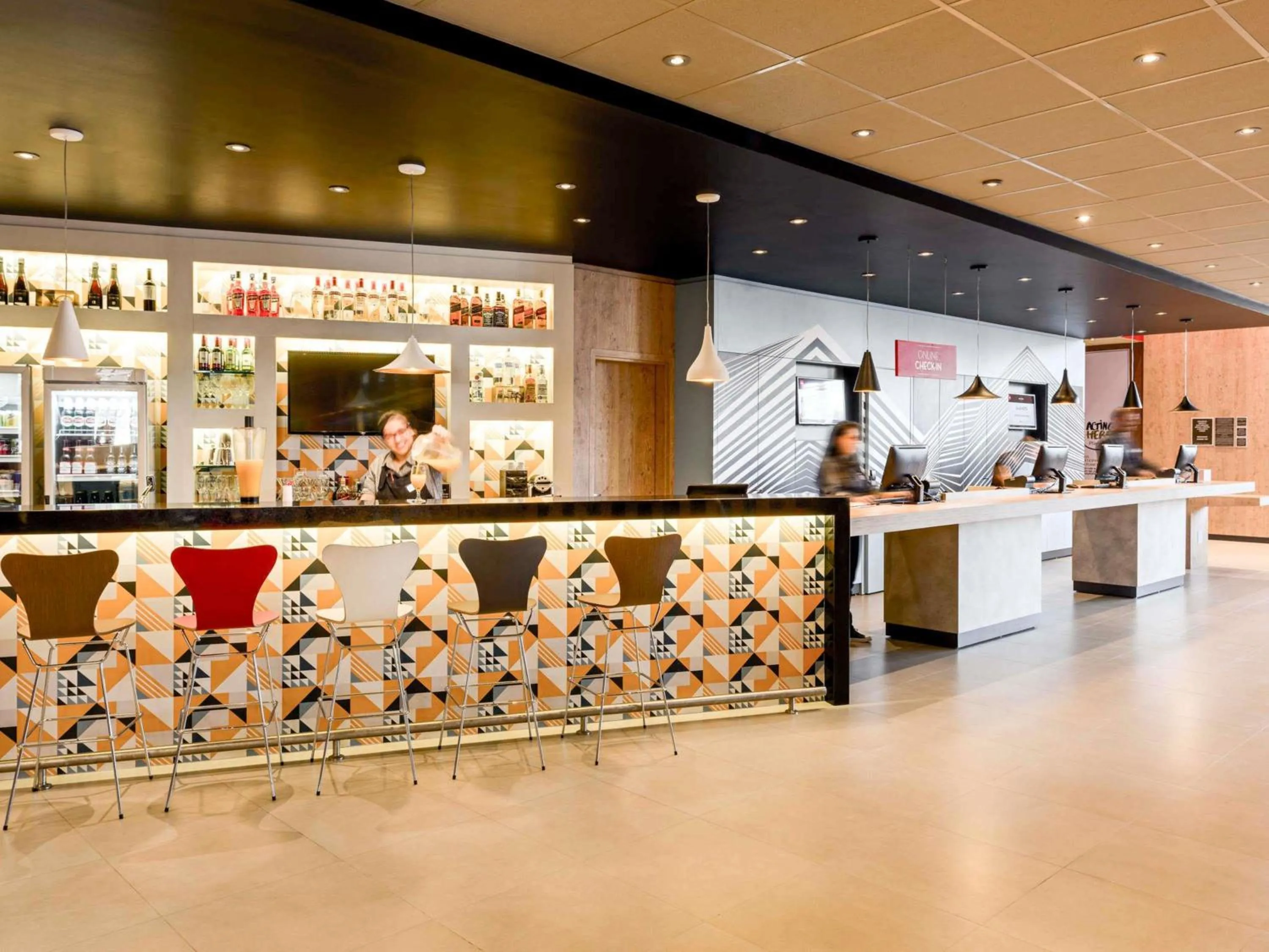 Lounge or bar in ibis Sao Bernardo do Campo