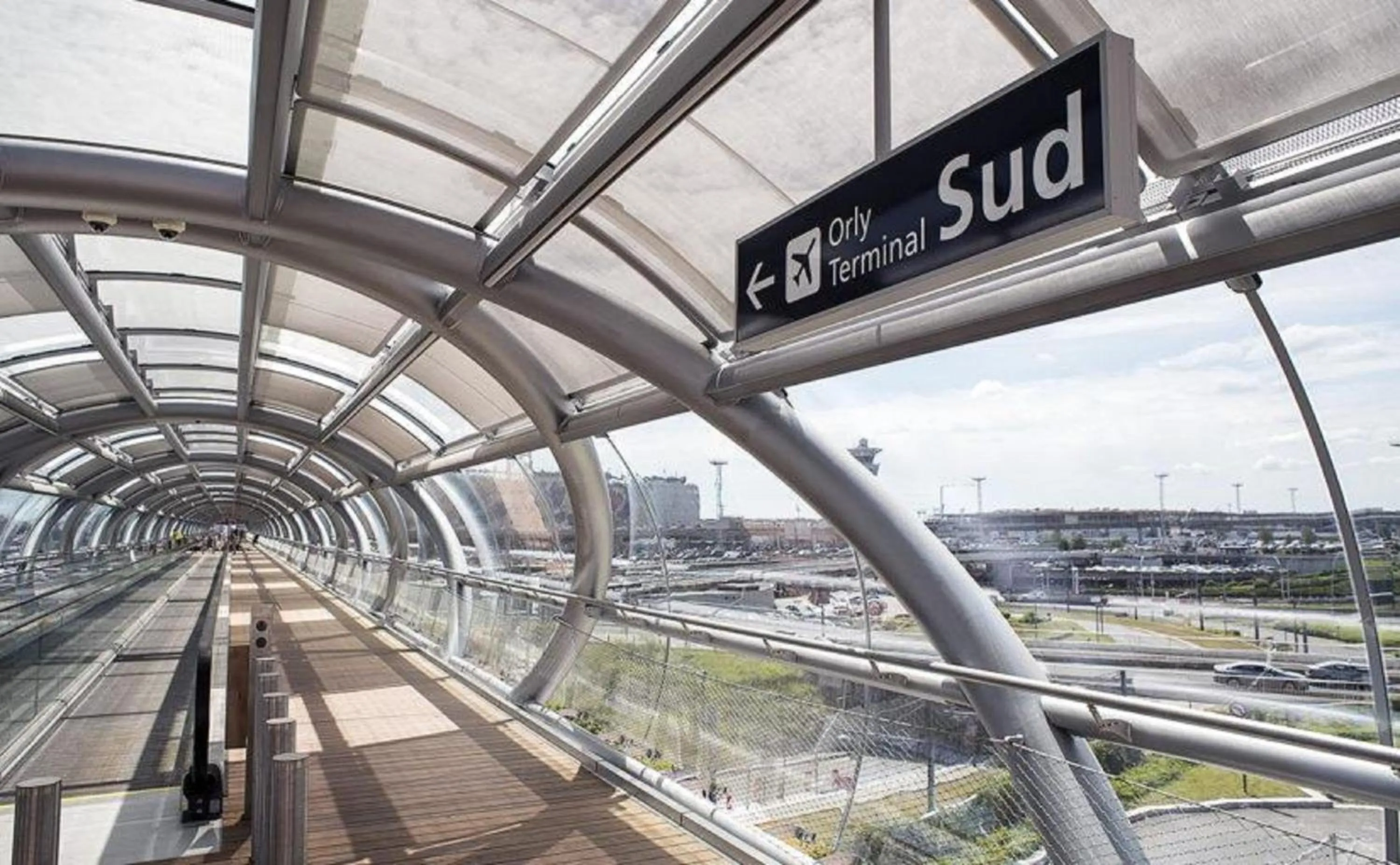 Property building in Novotel Paris Coeur d'Orly Airport