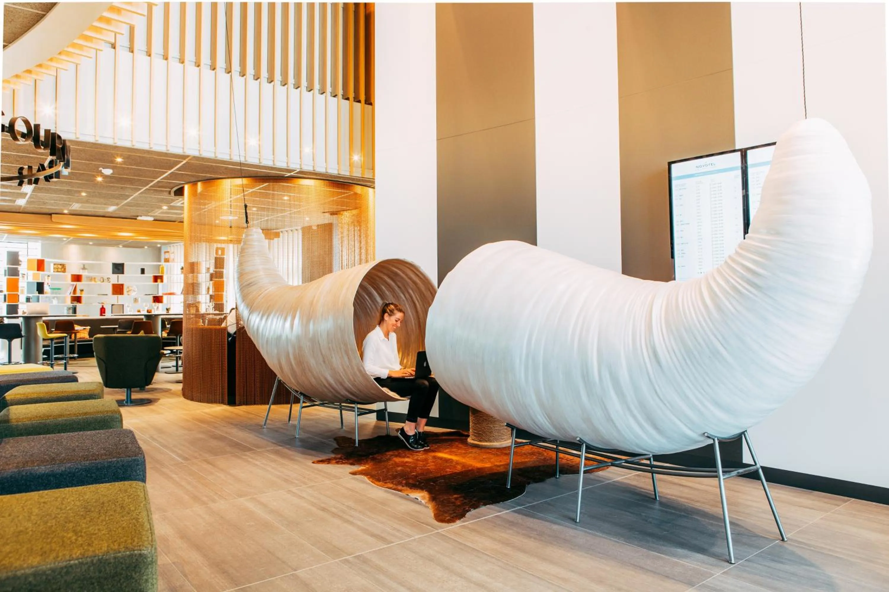 Lobby or reception in Novotel Paris Coeur d'Orly Airport