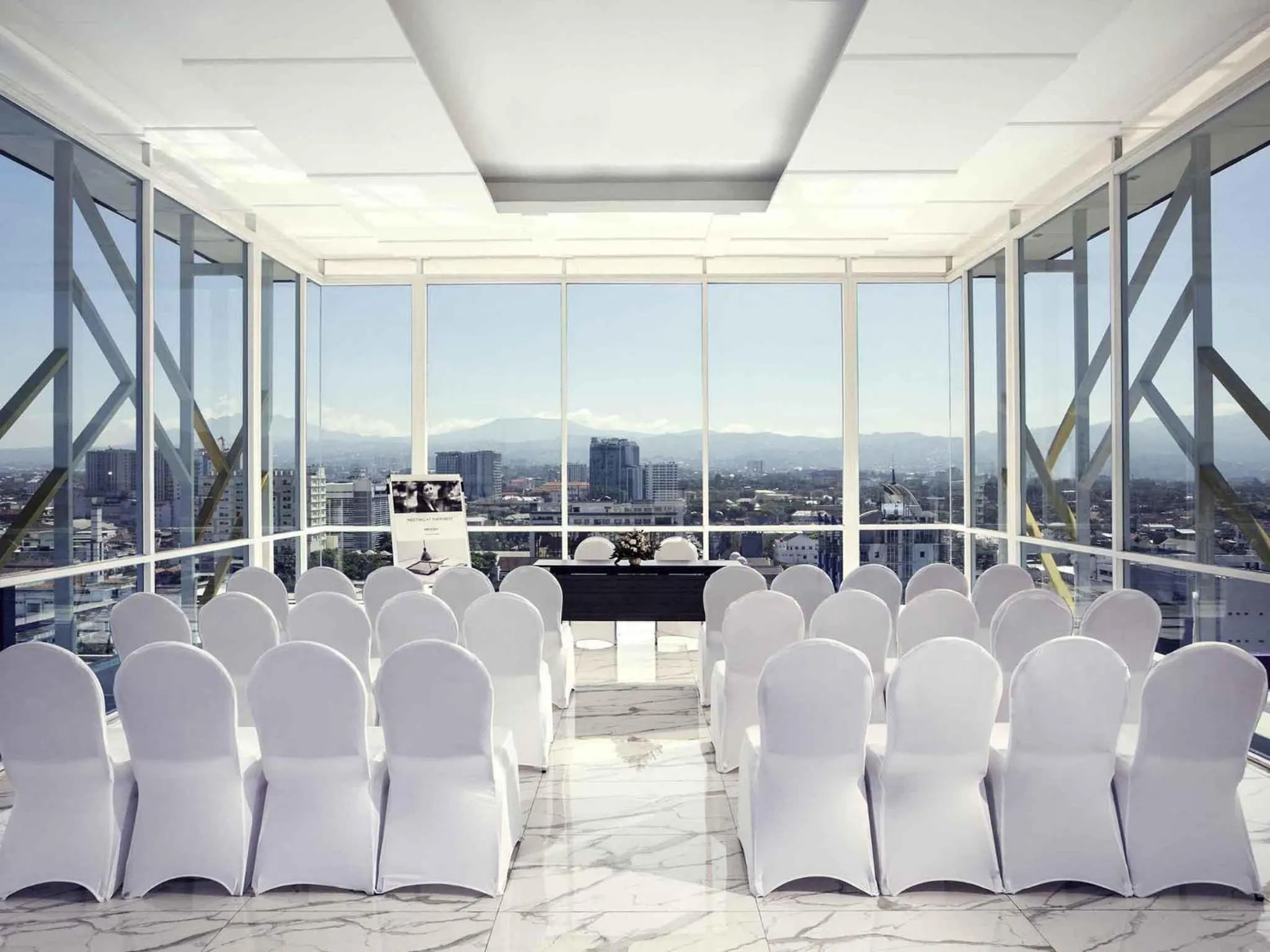 Meeting/conference room in Mercure Bandung City Centre