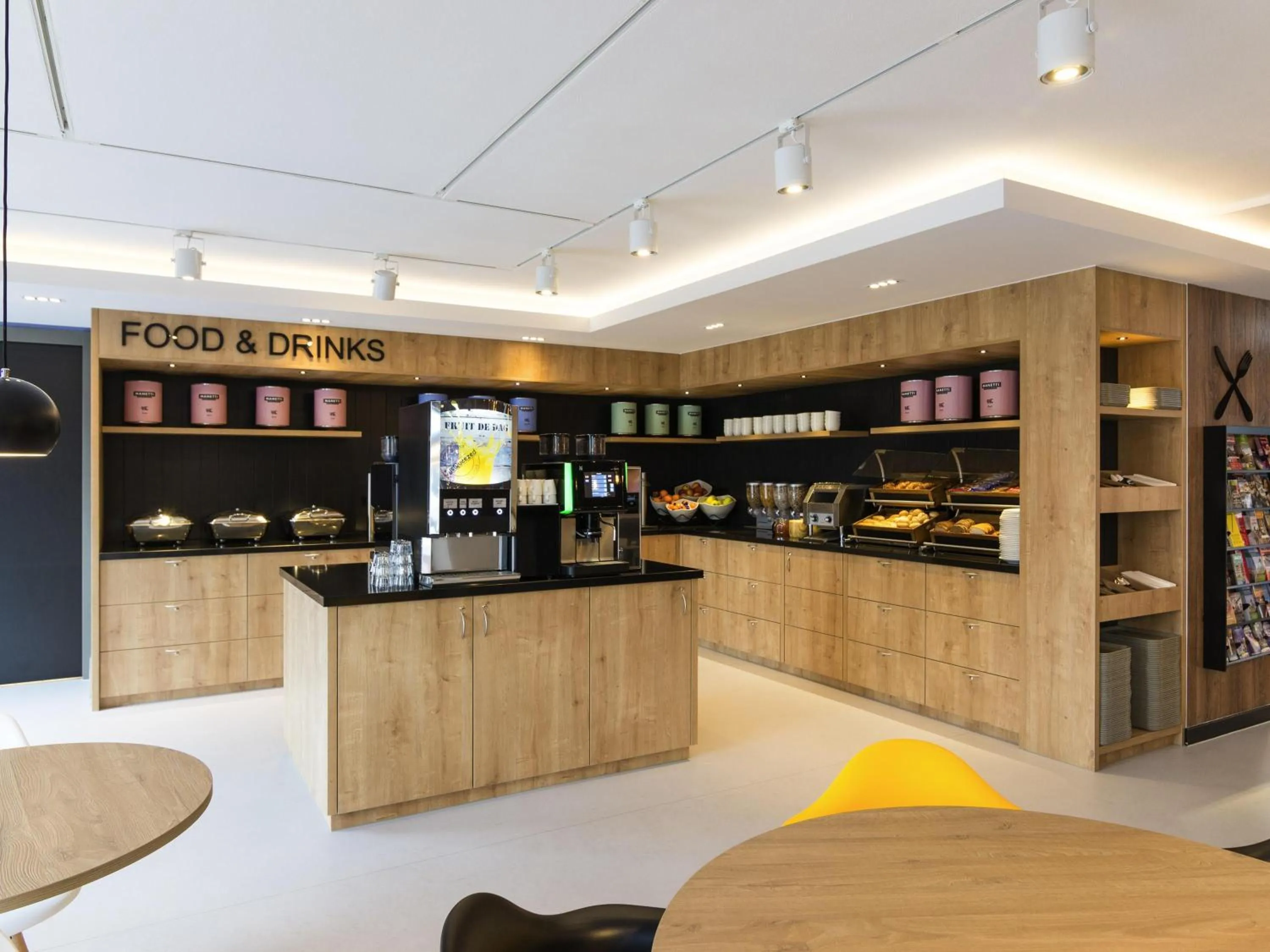 Breakfast in ibis Styles Haarlem City