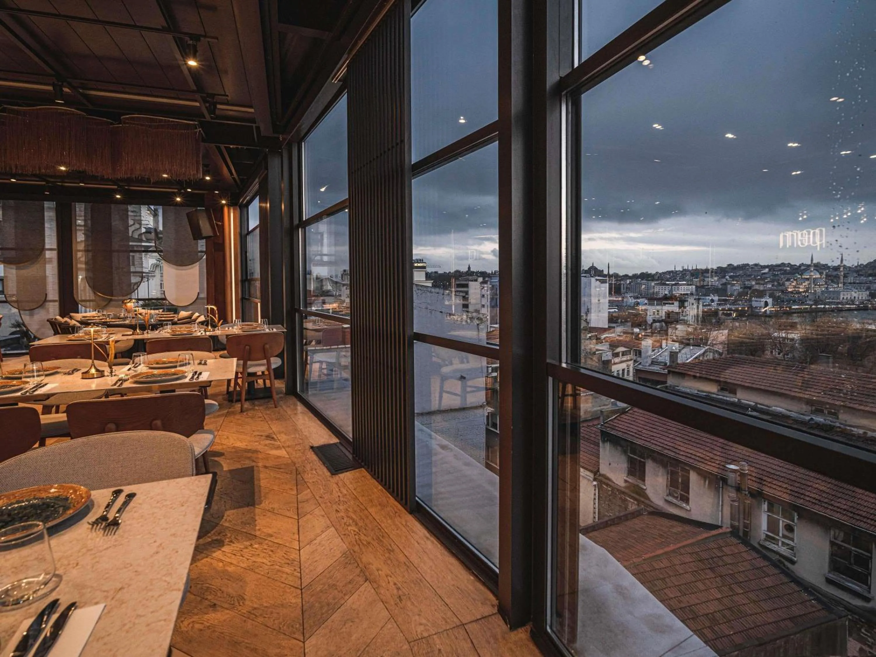 Restaurant/places to eat in The Galata Hotel Istanbul - MGallery Collection