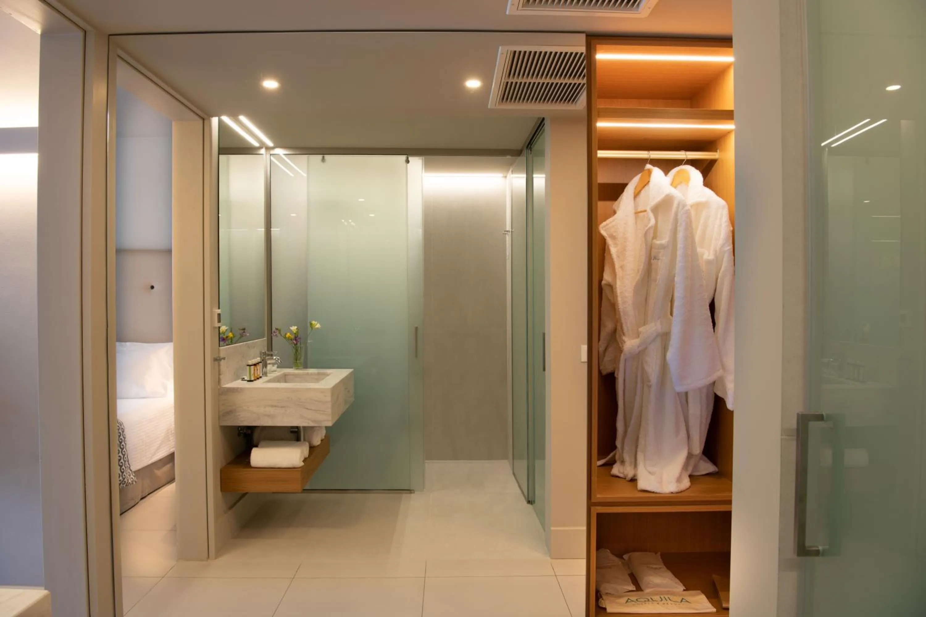 Bathroom in Aquila Porto Rethymno