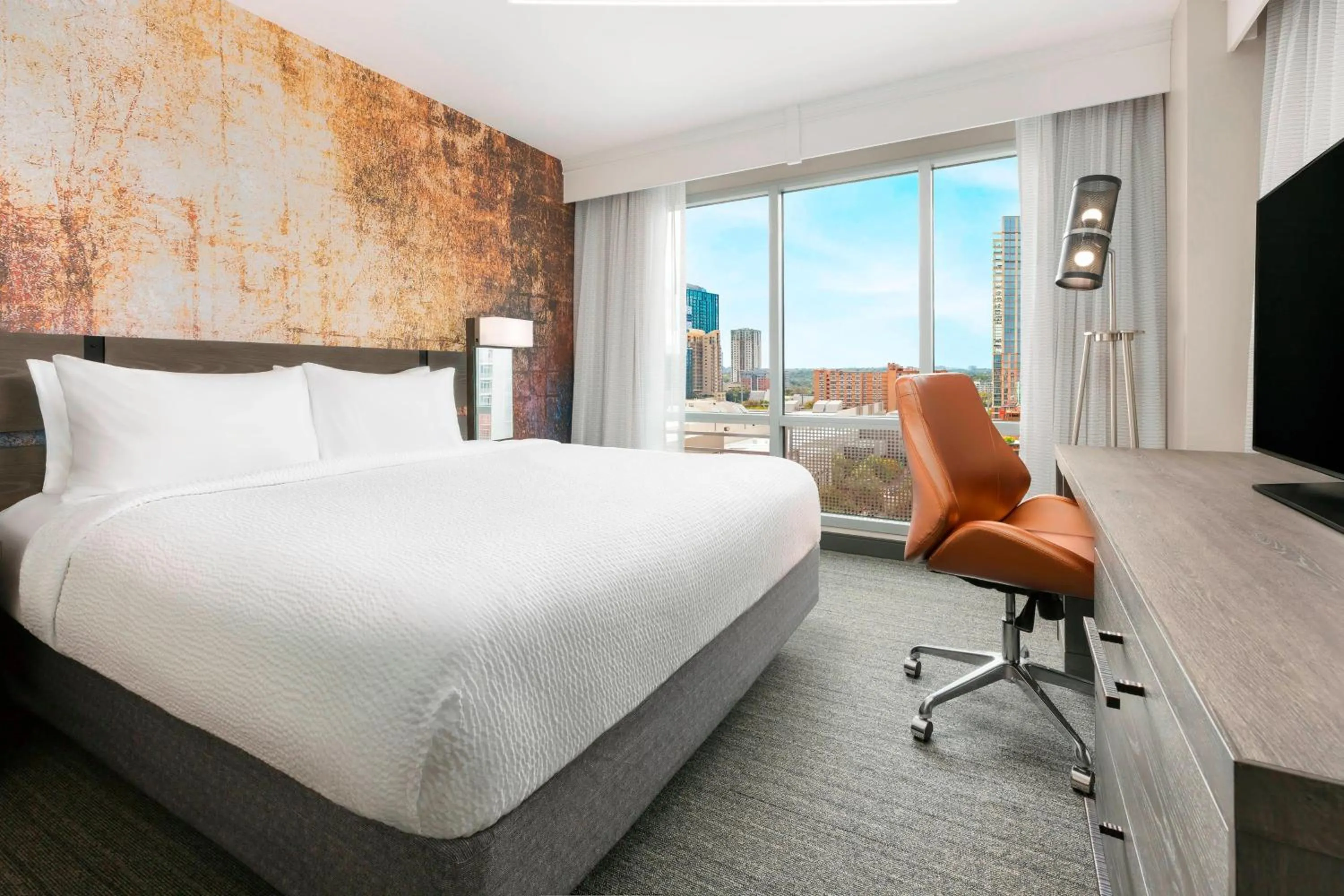 Bedroom, Bed in Courtyard Austin Downtown/Convention Center