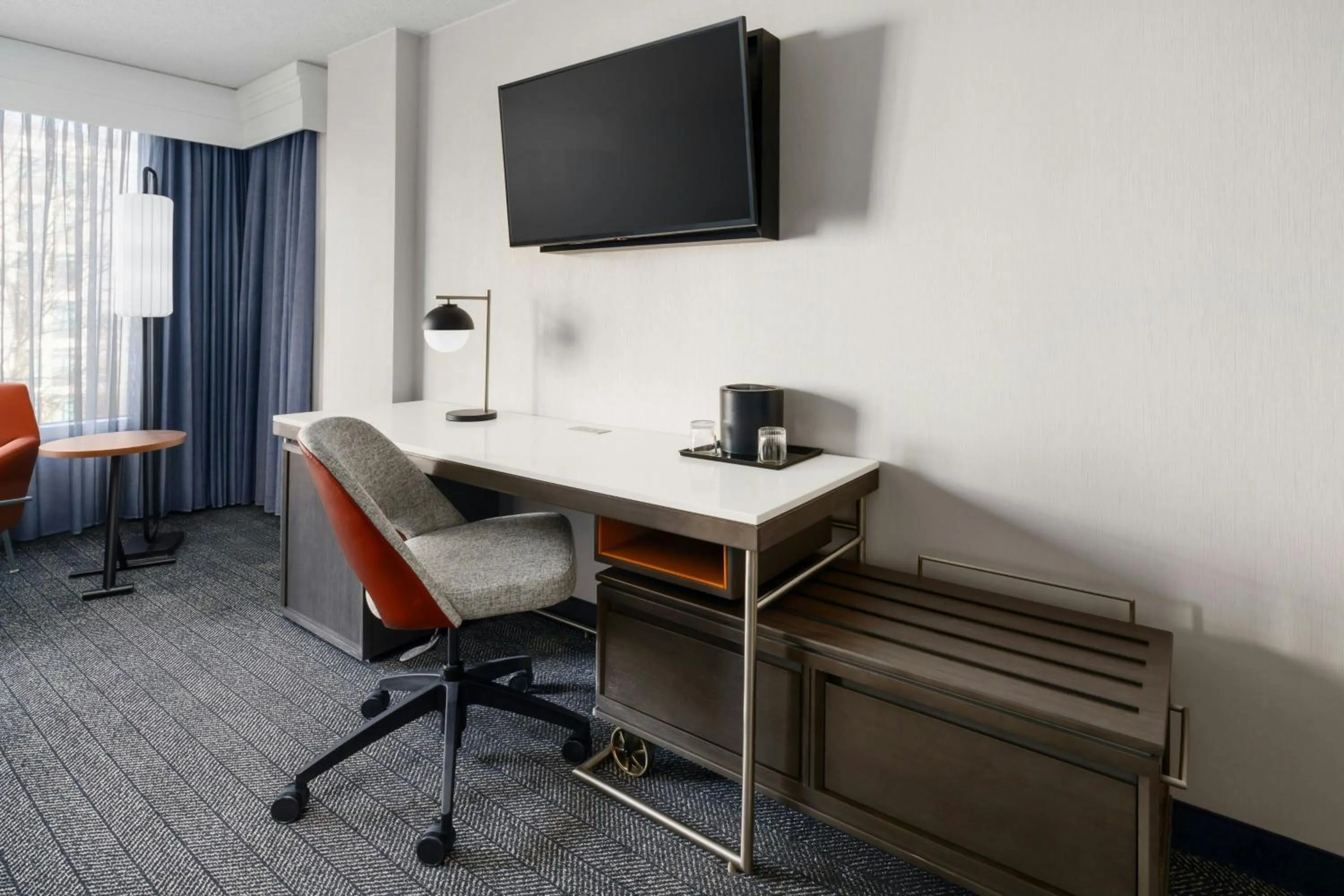 Photo of the whole room in Courtyard by Marriott Atlanta Buckhead