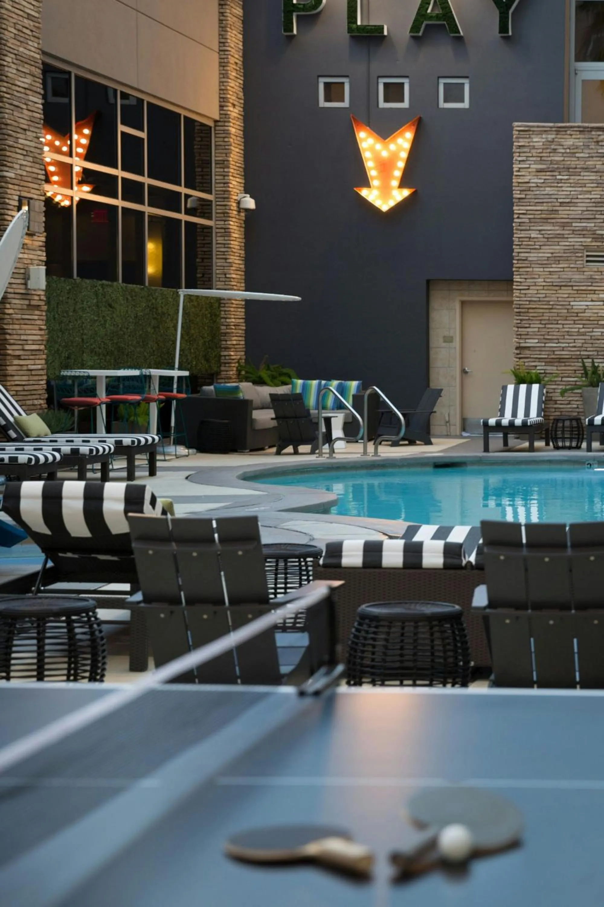 Swimming pool in Renaissance Las Vegas Hotel