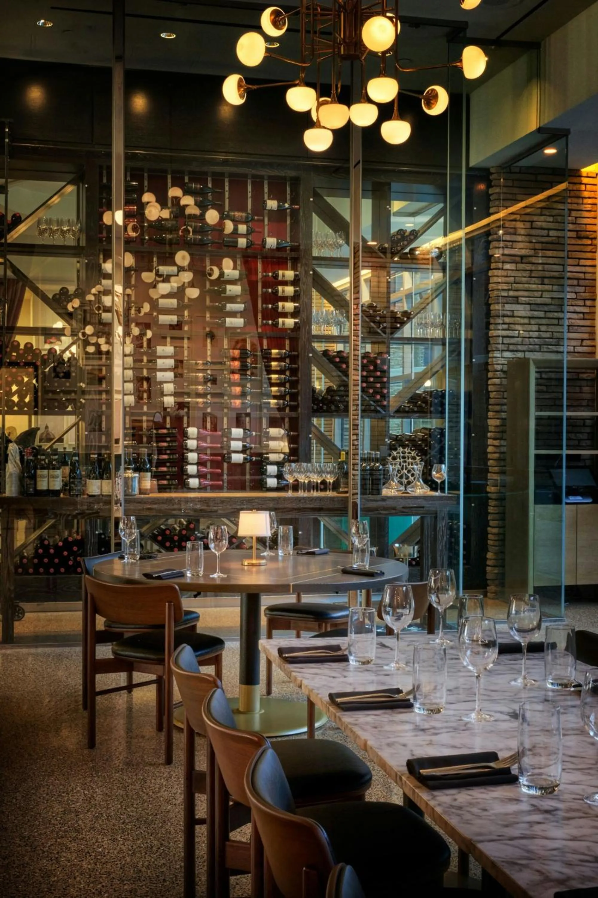 Restaurant/places to eat in Renaissance Las Vegas Hotel