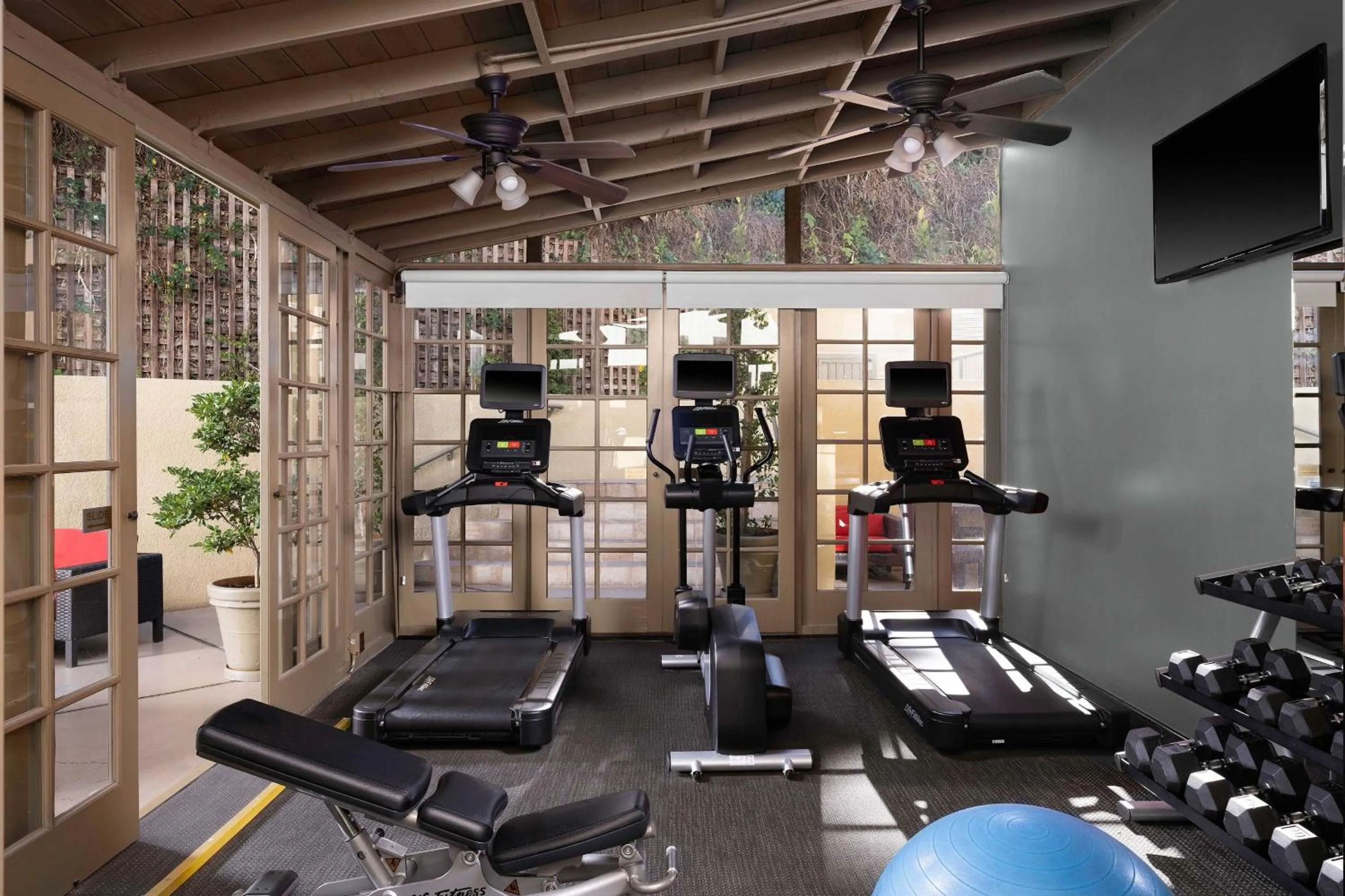 Fitness centre/facilities in Courtyard Los Angeles Century City/Beverly Hills