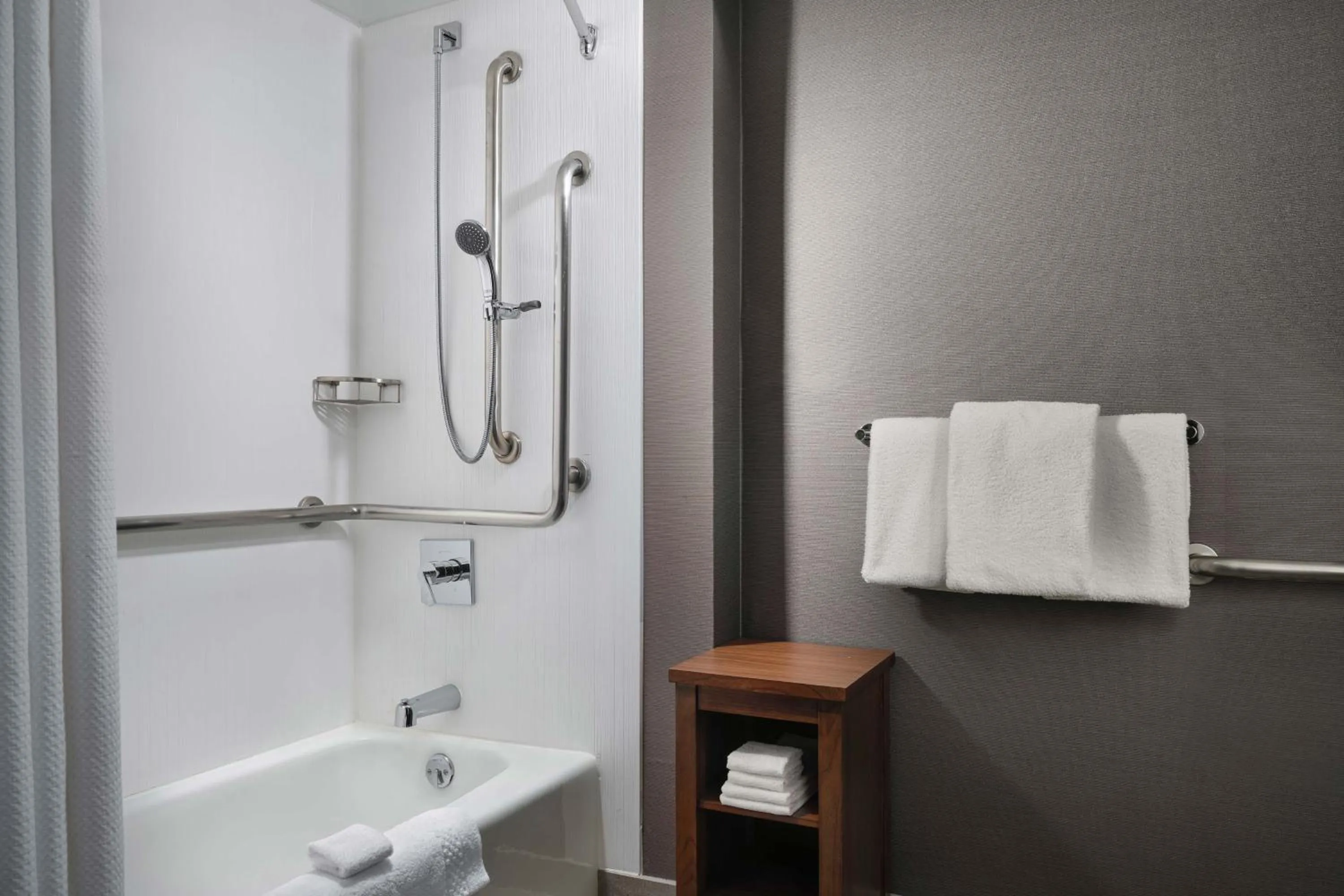 Bathroom in Courtyard Los Angeles Century City/Beverly Hills