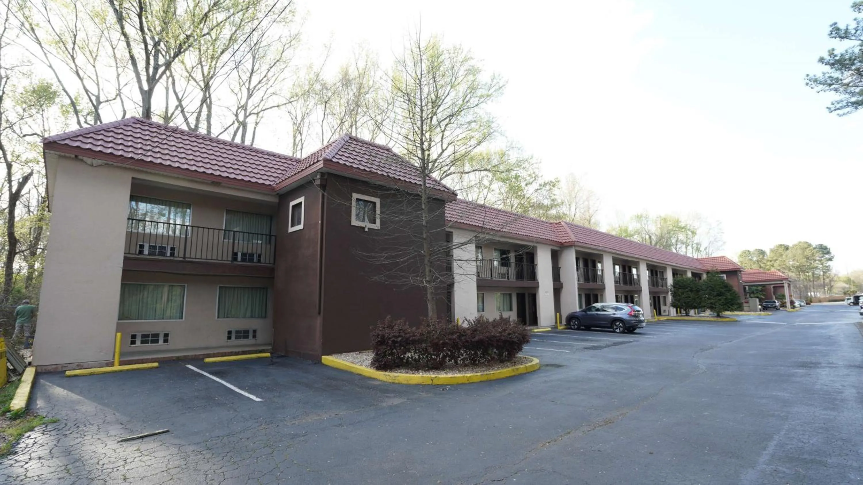 Property building in Motel 6 Atlanta GA Atlanta Airport East