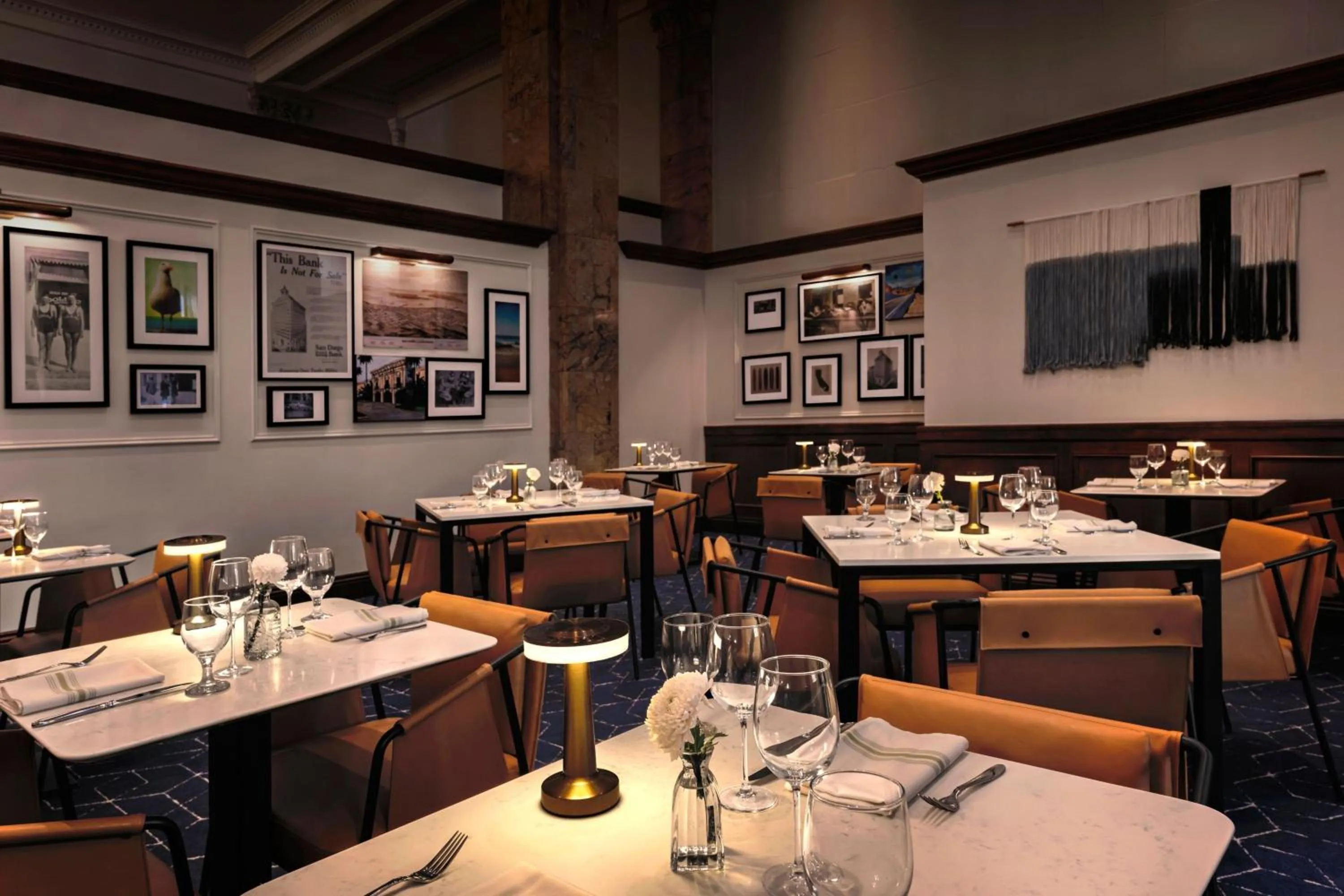 Kitchen or kitchenette in Courtyard by Marriott San Diego Downtown