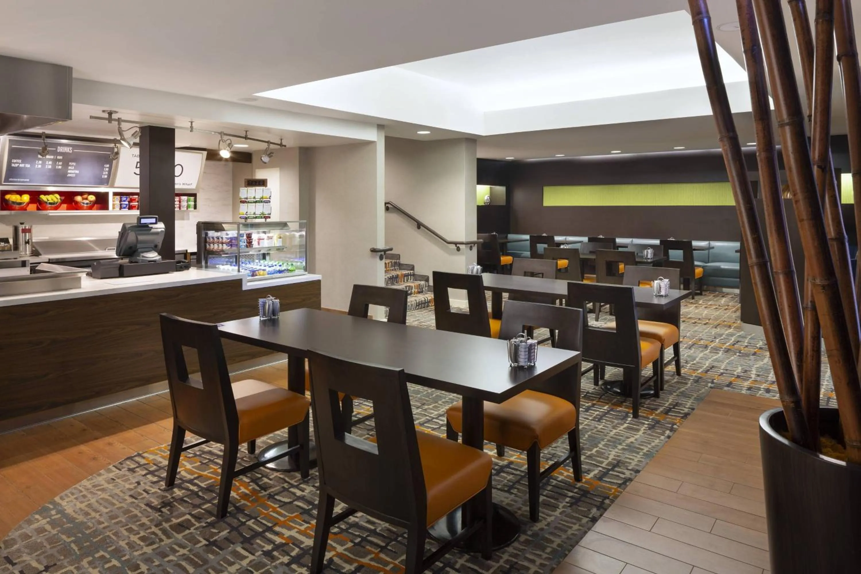 Restaurant/places to eat in Courtyard by Marriott Fishermans Wharf