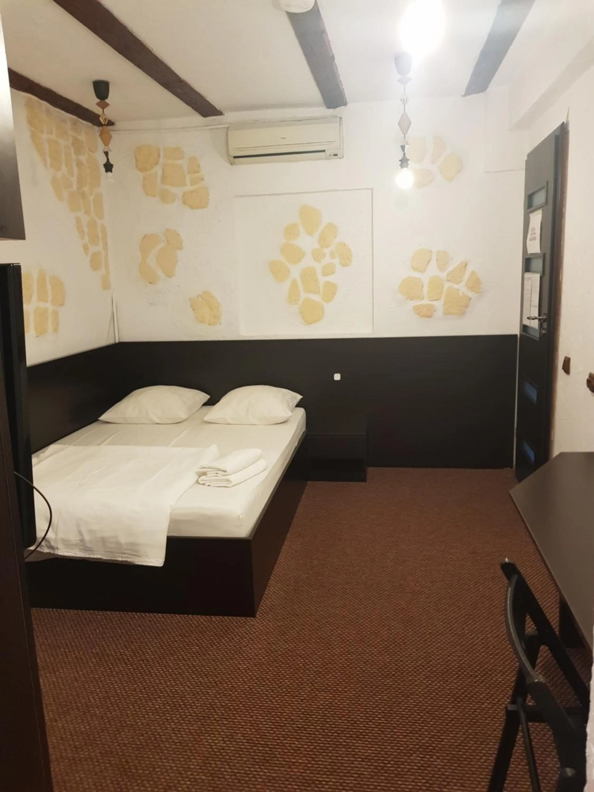 Mpoint Motel