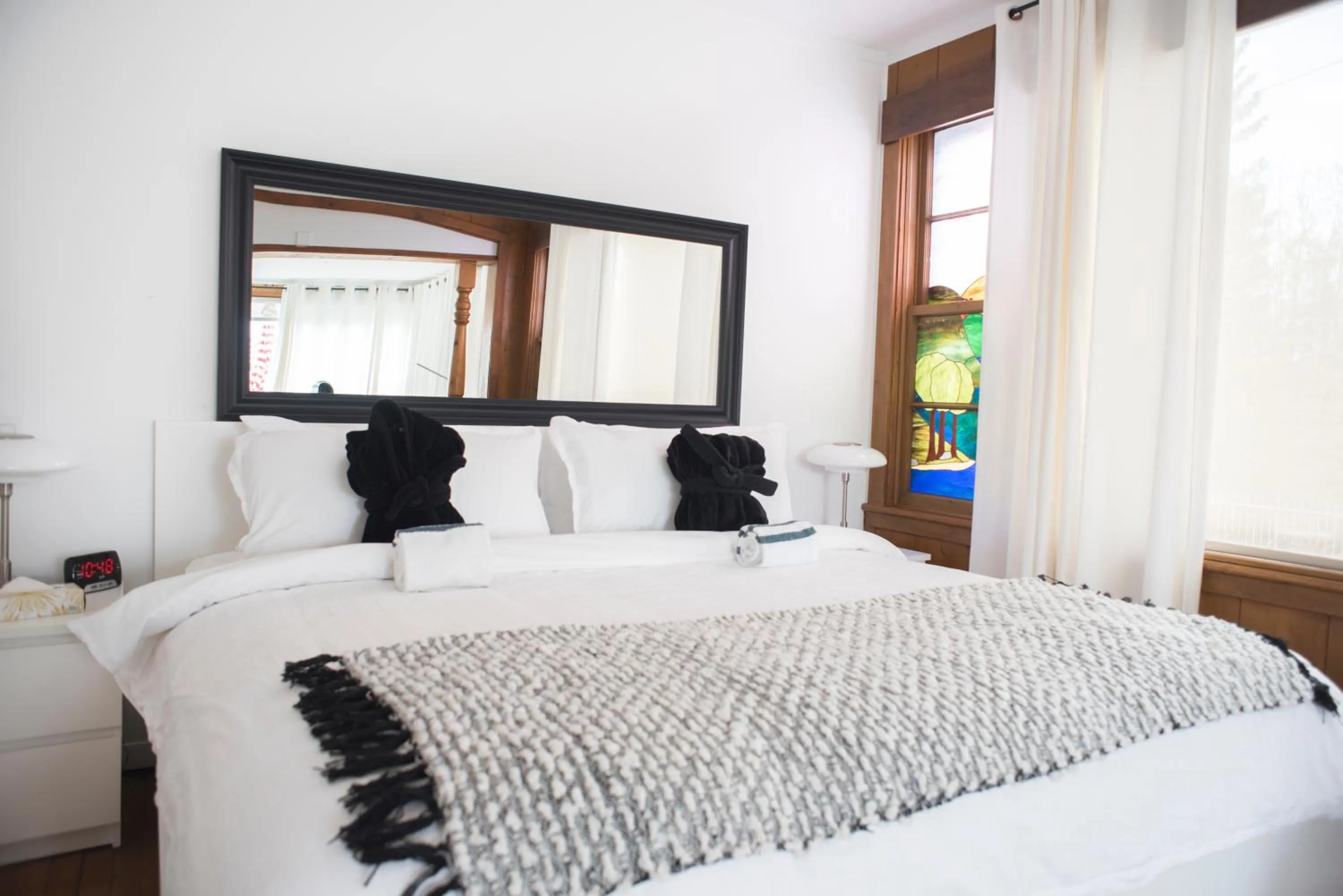 Bed in Auberge Hotel Spa Watel