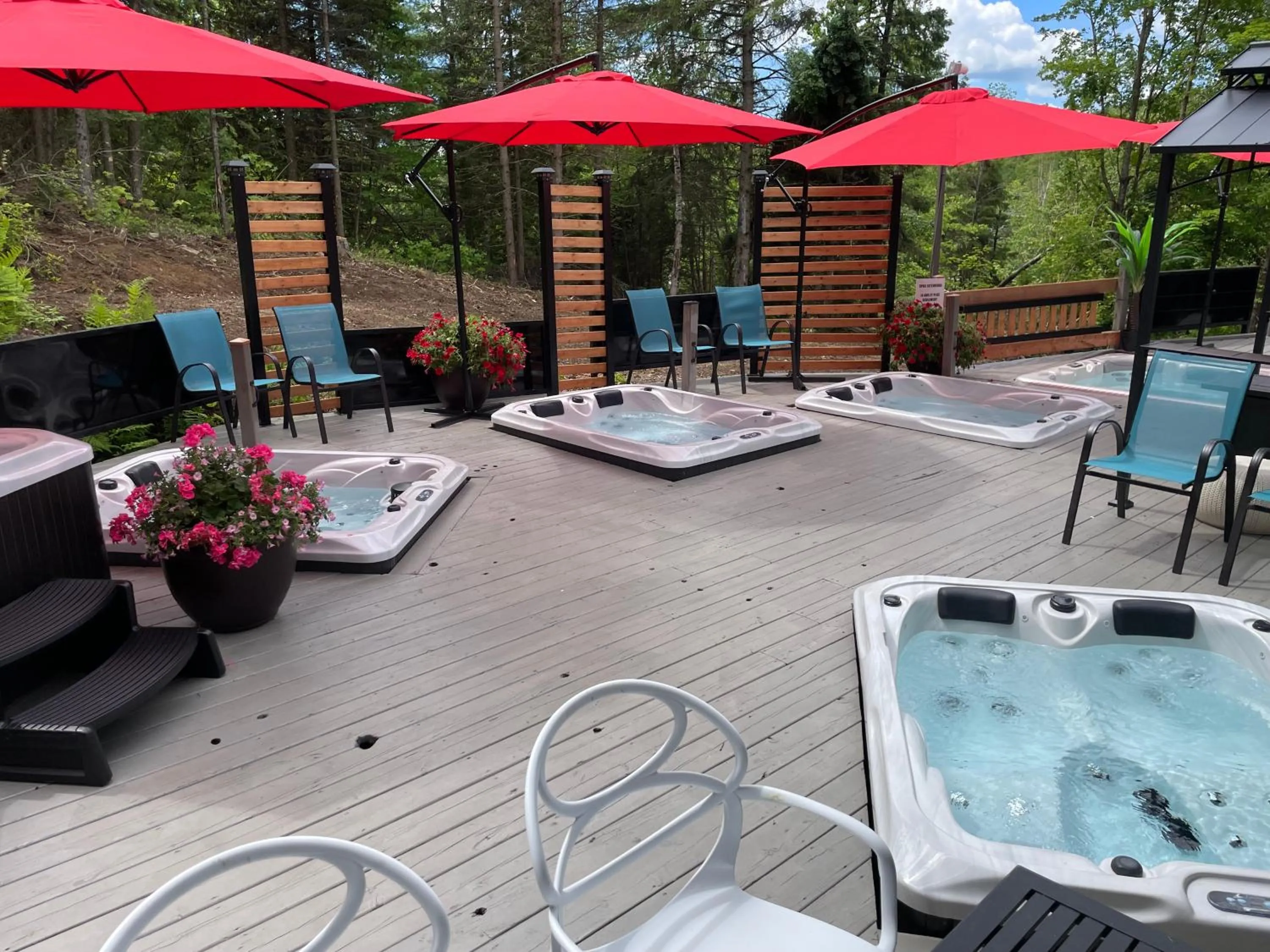 Hot Tub in Auberge Hotel Spa Watel