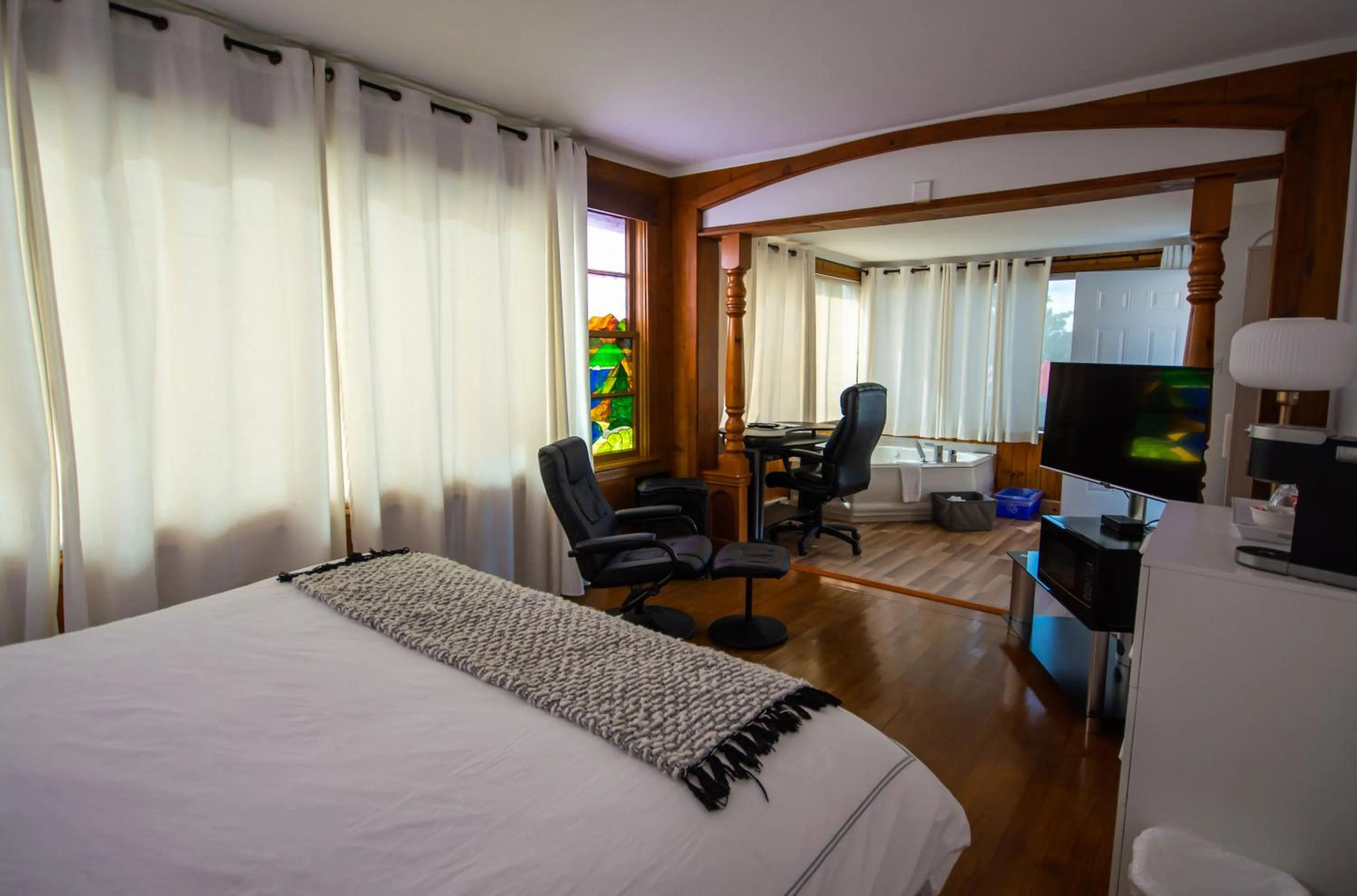 Bed in Auberge Hotel Spa Watel