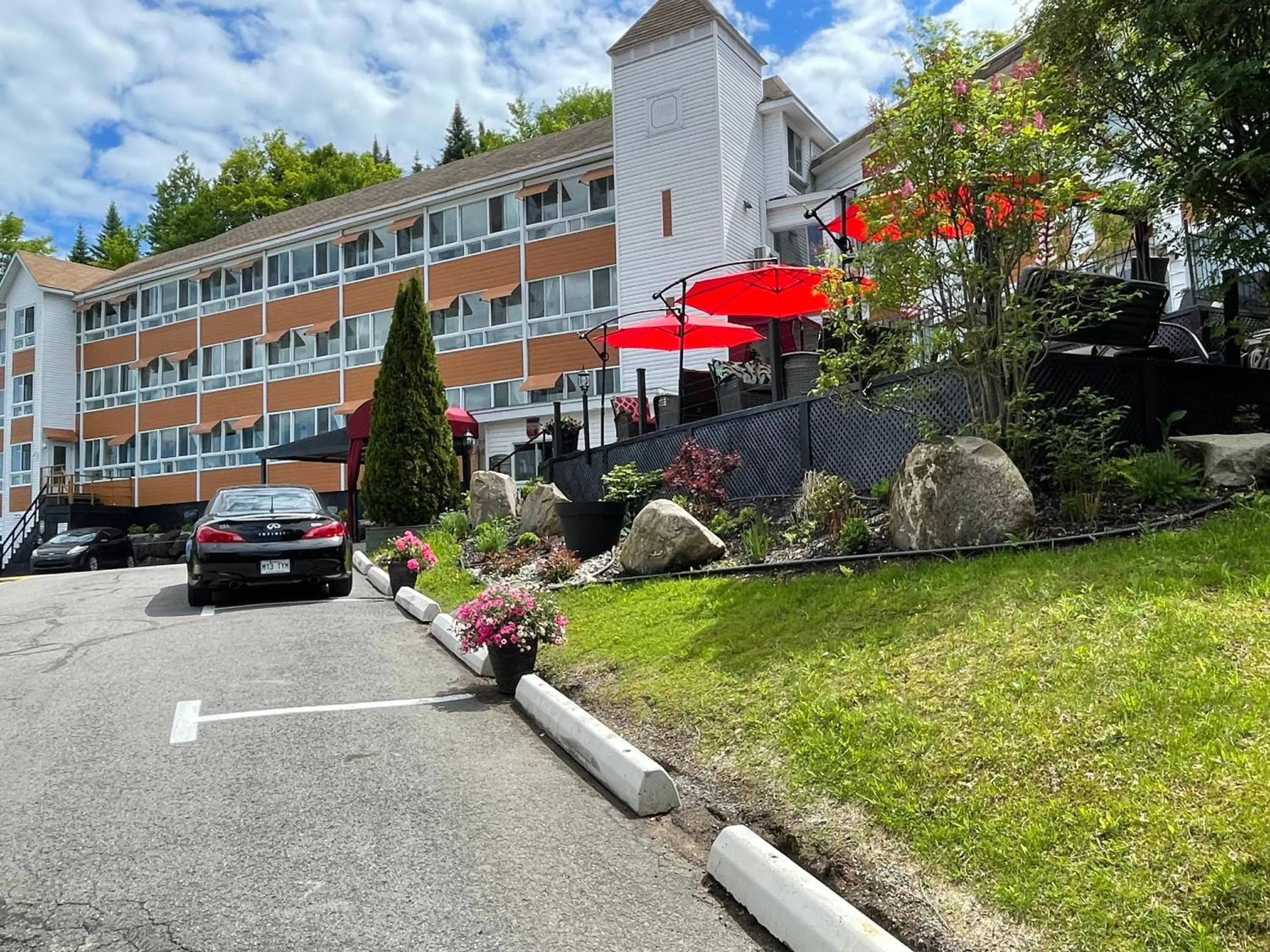 Property building in Auberge Hotel Spa Watel