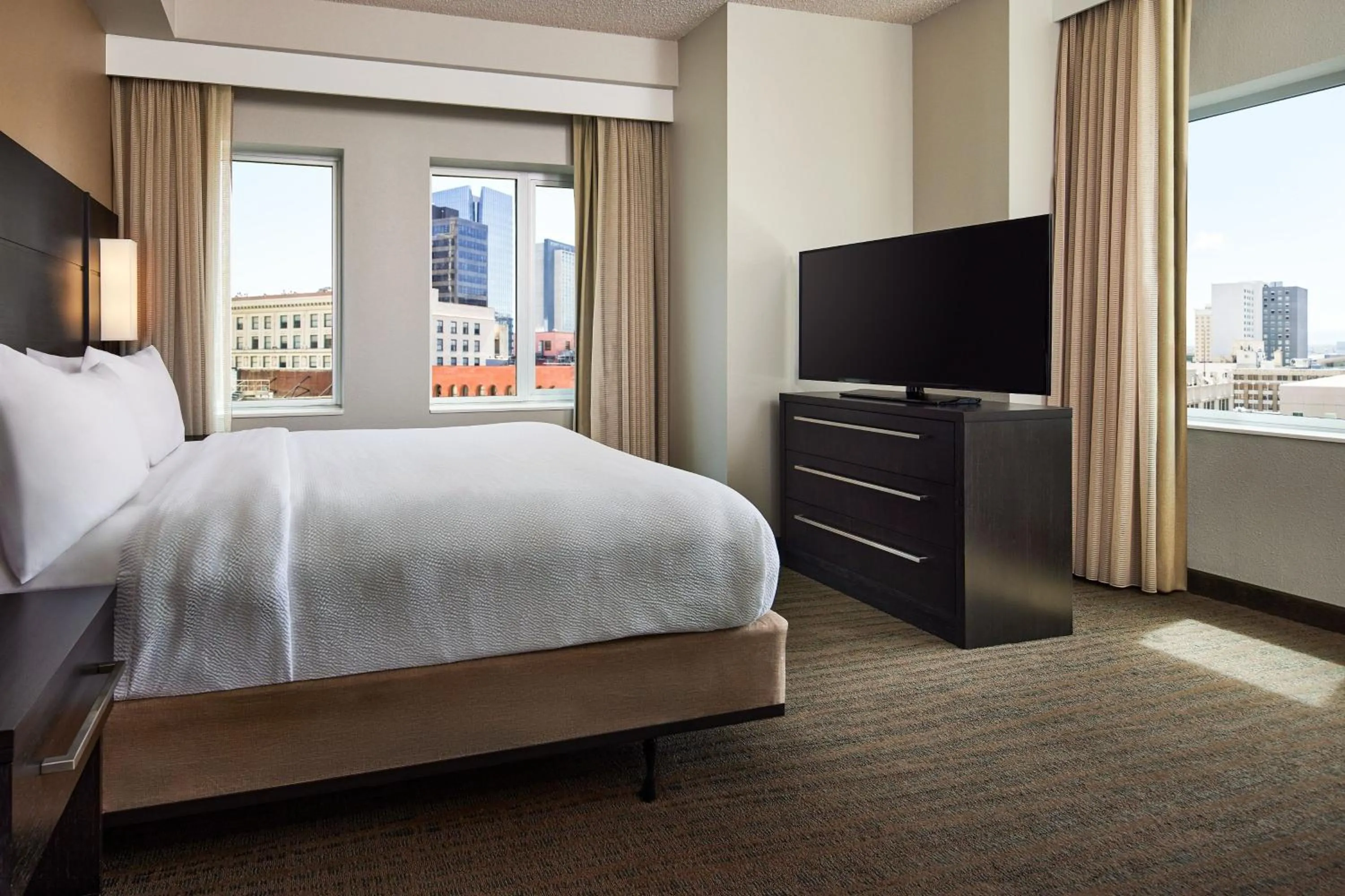 Bedroom, Bed in Residence Inn Denver City Center