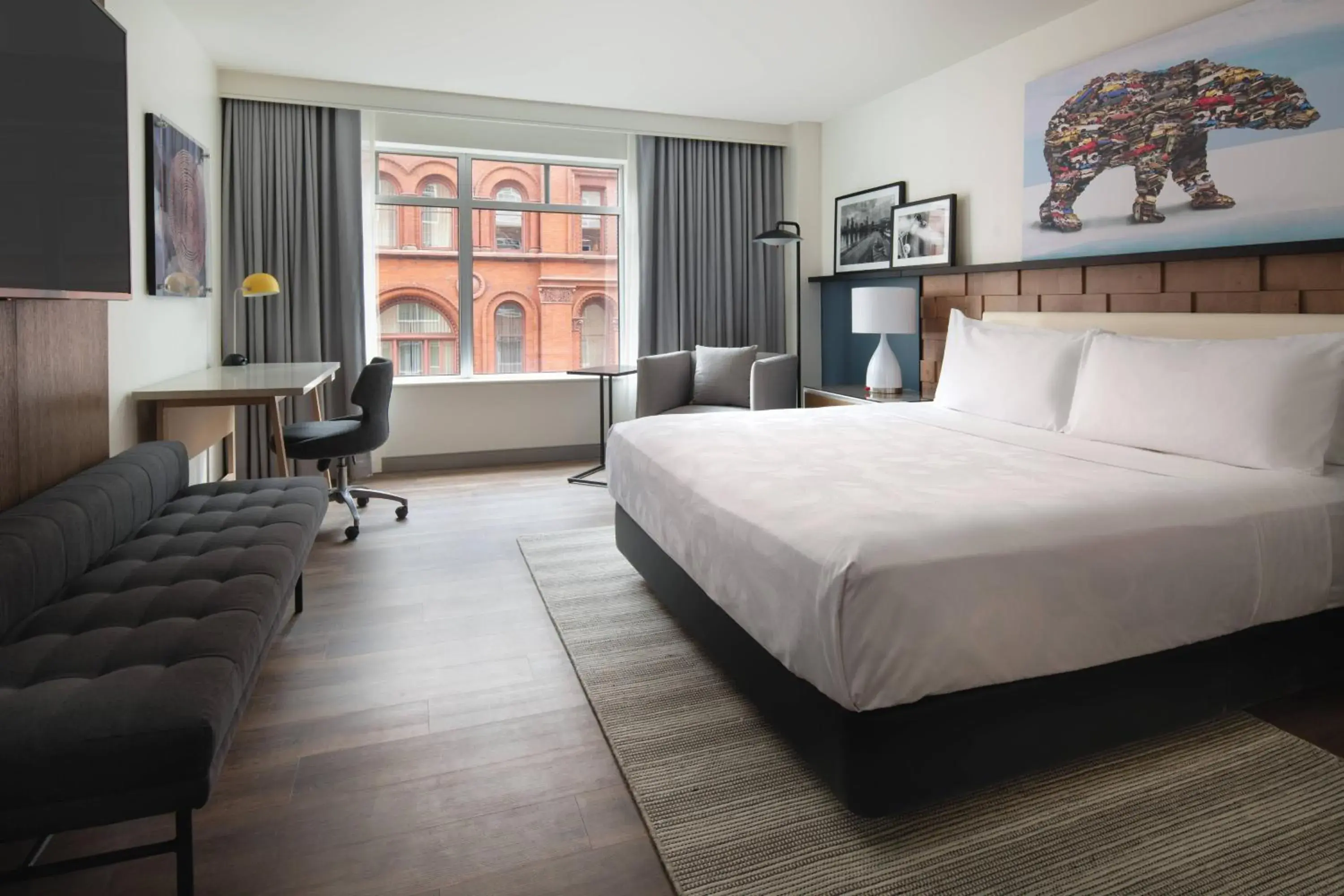 Standard King Room in The Bidwell Marriott Portland Standard King Room in The Bidwell Marriott Portland