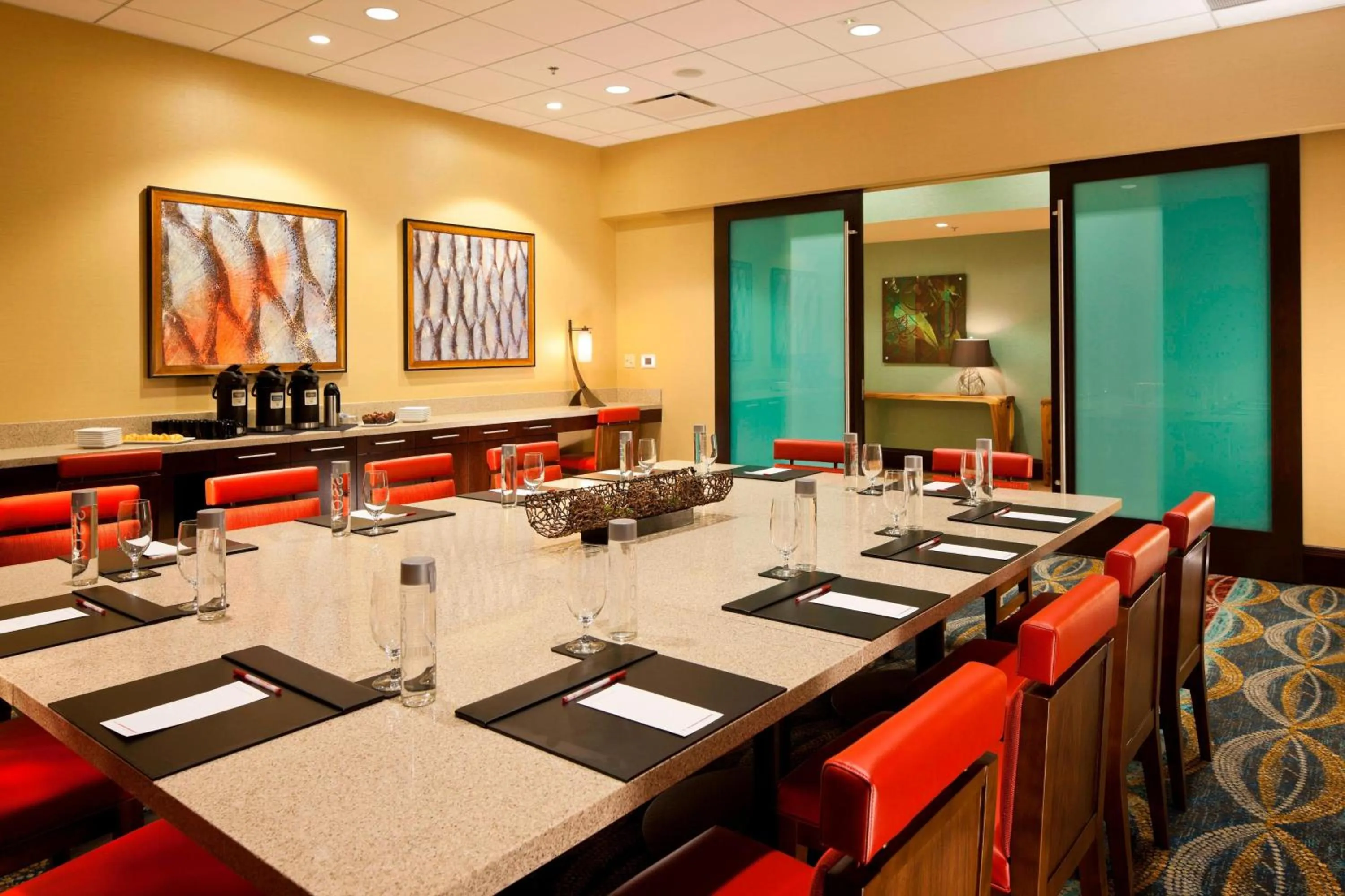 Meeting/conference room in Seattle Airport Marriott