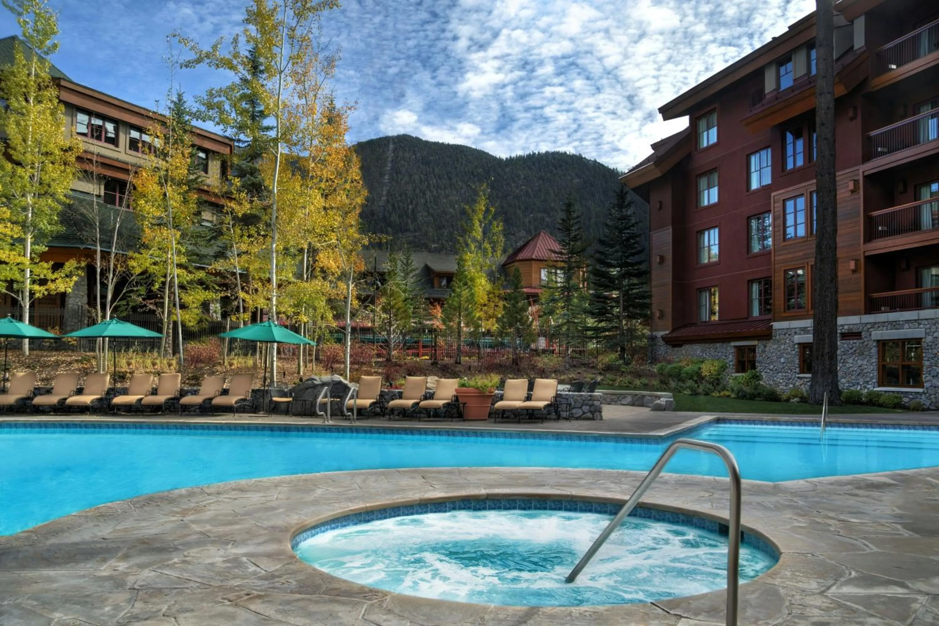 Swimming pool in Marriott Grand Residence Club, Lake Tahoe