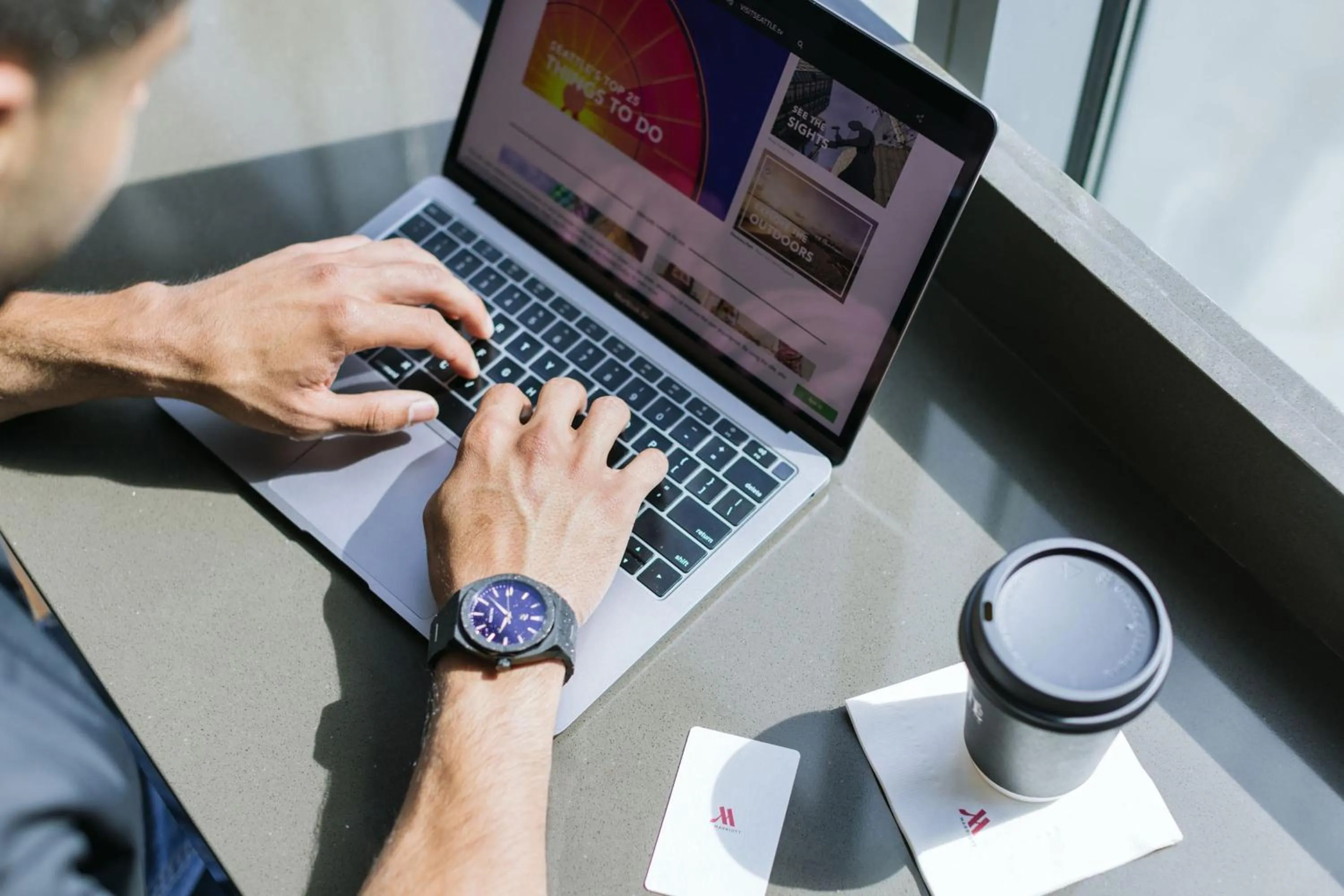 Lounge or bar in Seattle Marriott Waterfront