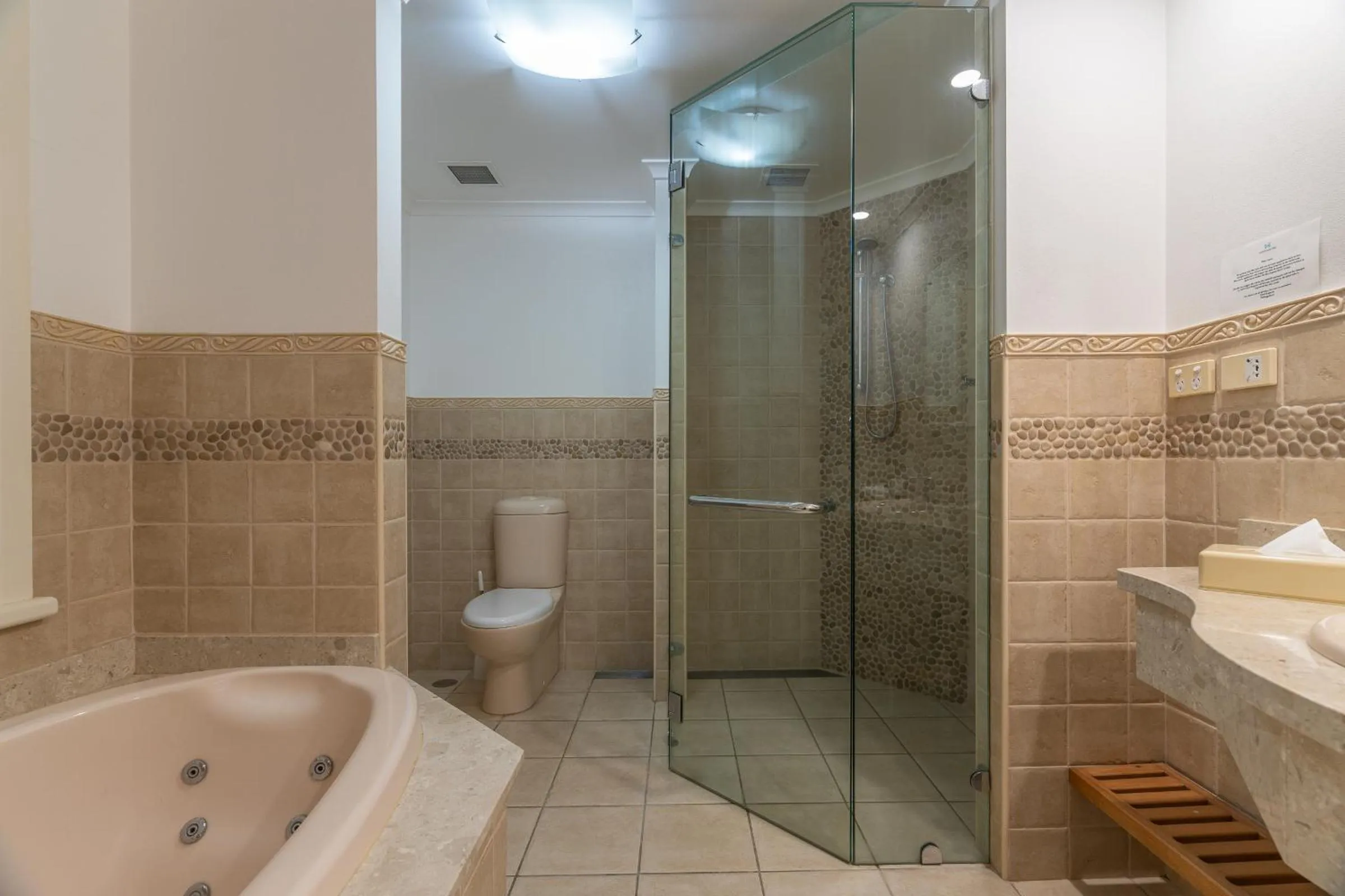 Harrington River Lodge